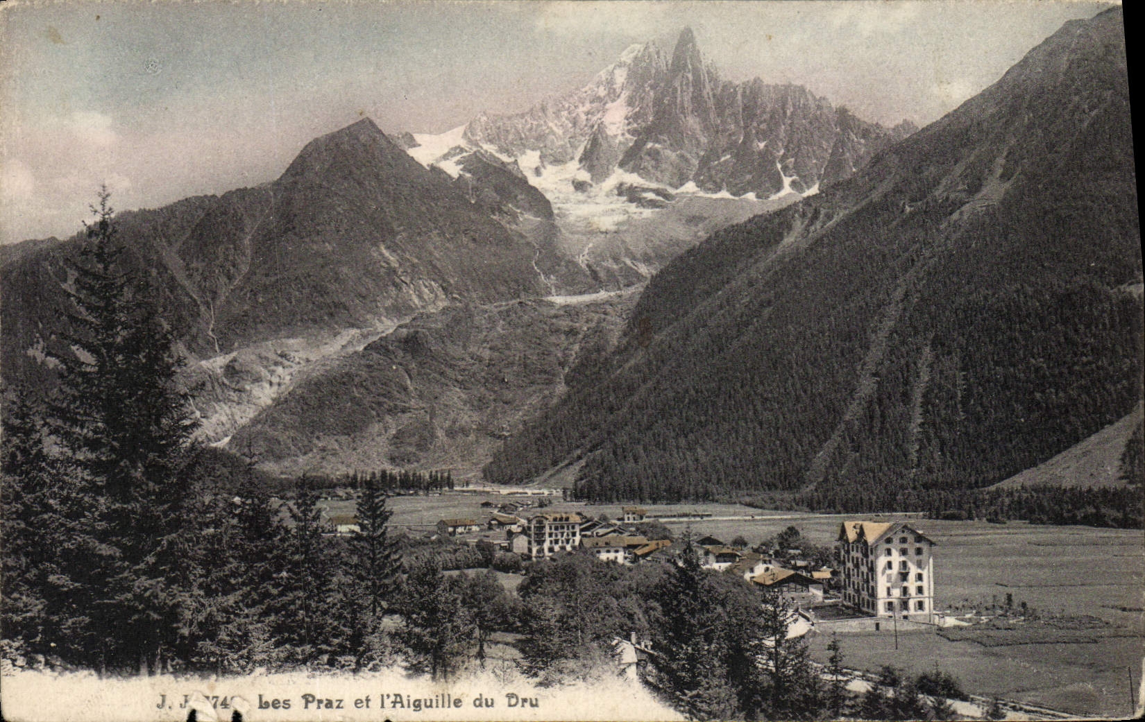 CPA Les Praz et l'aiguille du Dru 