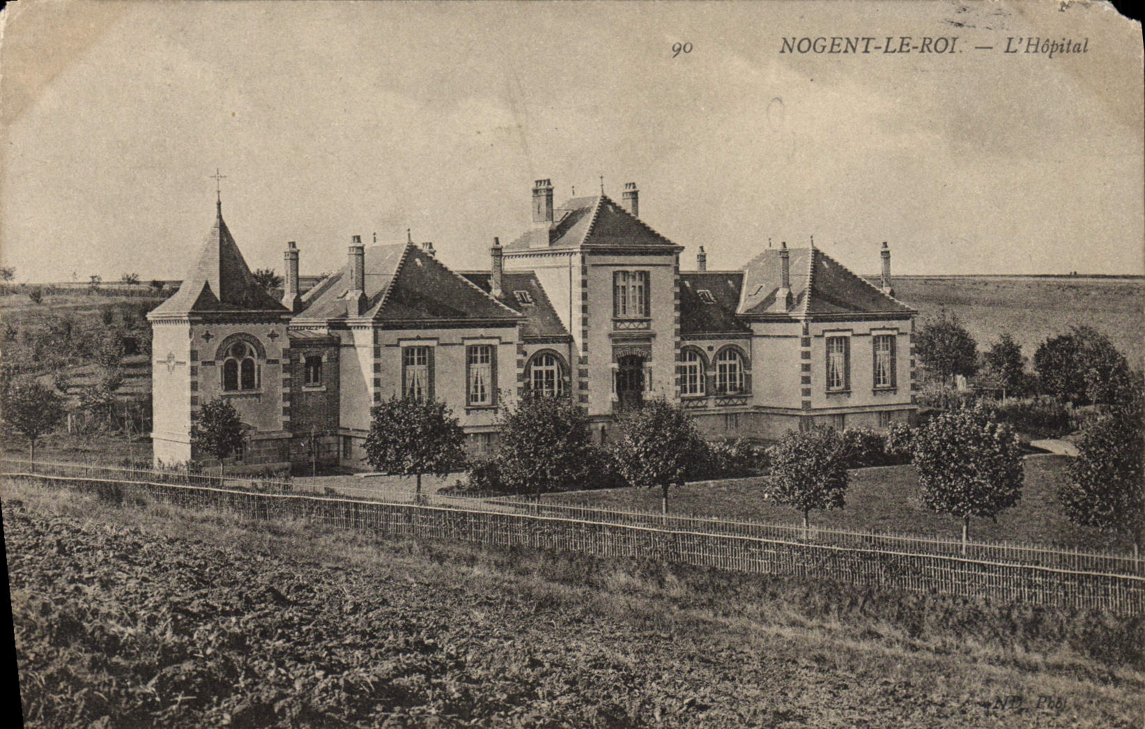 CPA Nogent Le Rotrou L'Hopital