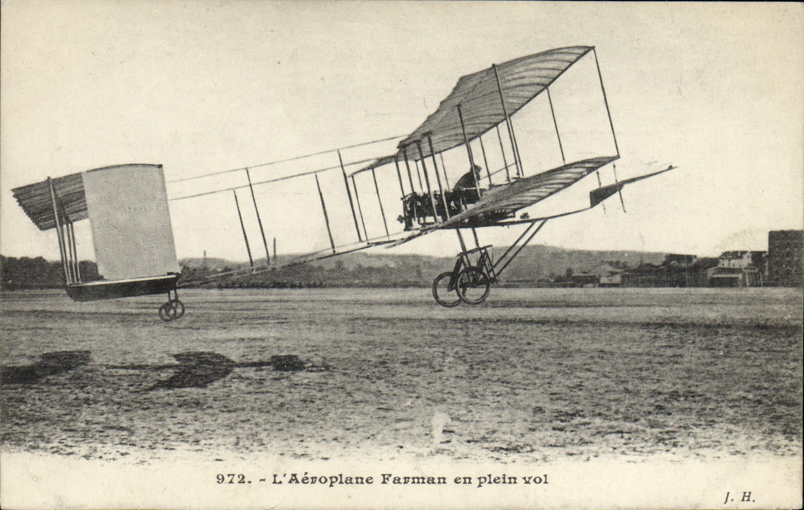 CPA Avion Aviation Aeroplane Farman en plein vol