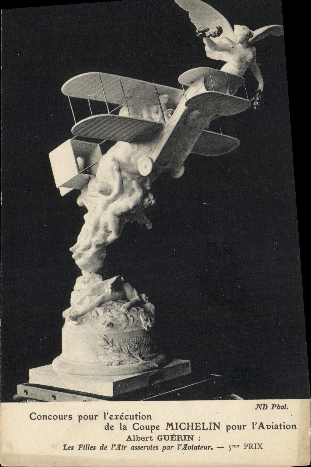 La competencia de la aviación del plano de la POSTAL de la VENDIMIA para la ejecución del Michelin cortó para la aviación Albert Guerin