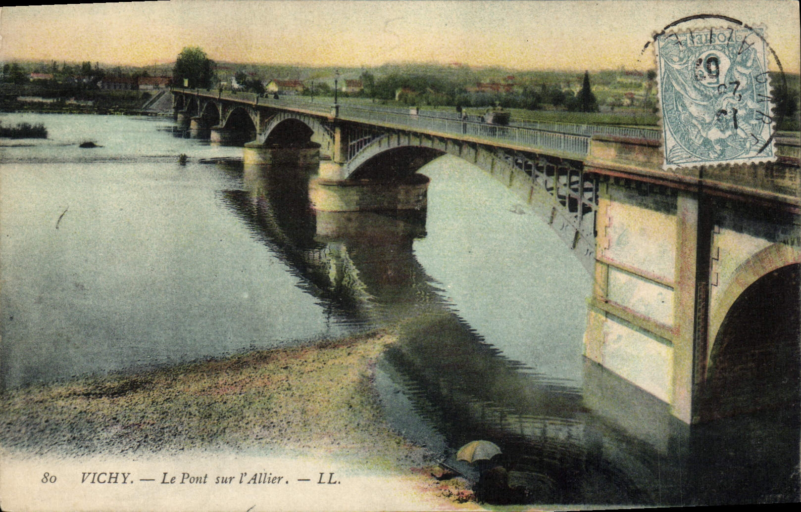 VINTAGE POSTCARD Vichy the Bridge On I' Allier