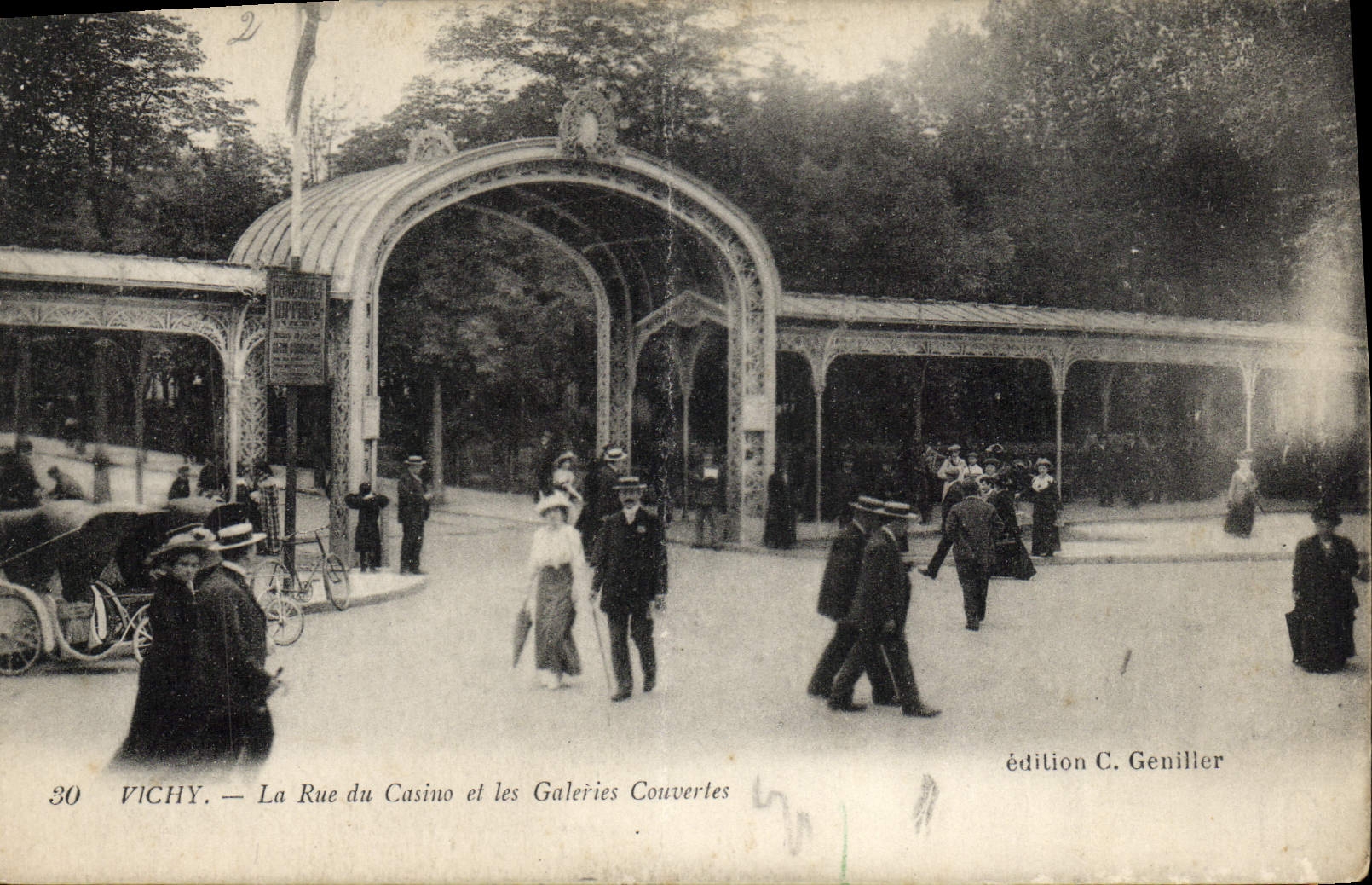 VINTAGE POSTCARD Vichy the Street Of the Casino And Galleries Covered