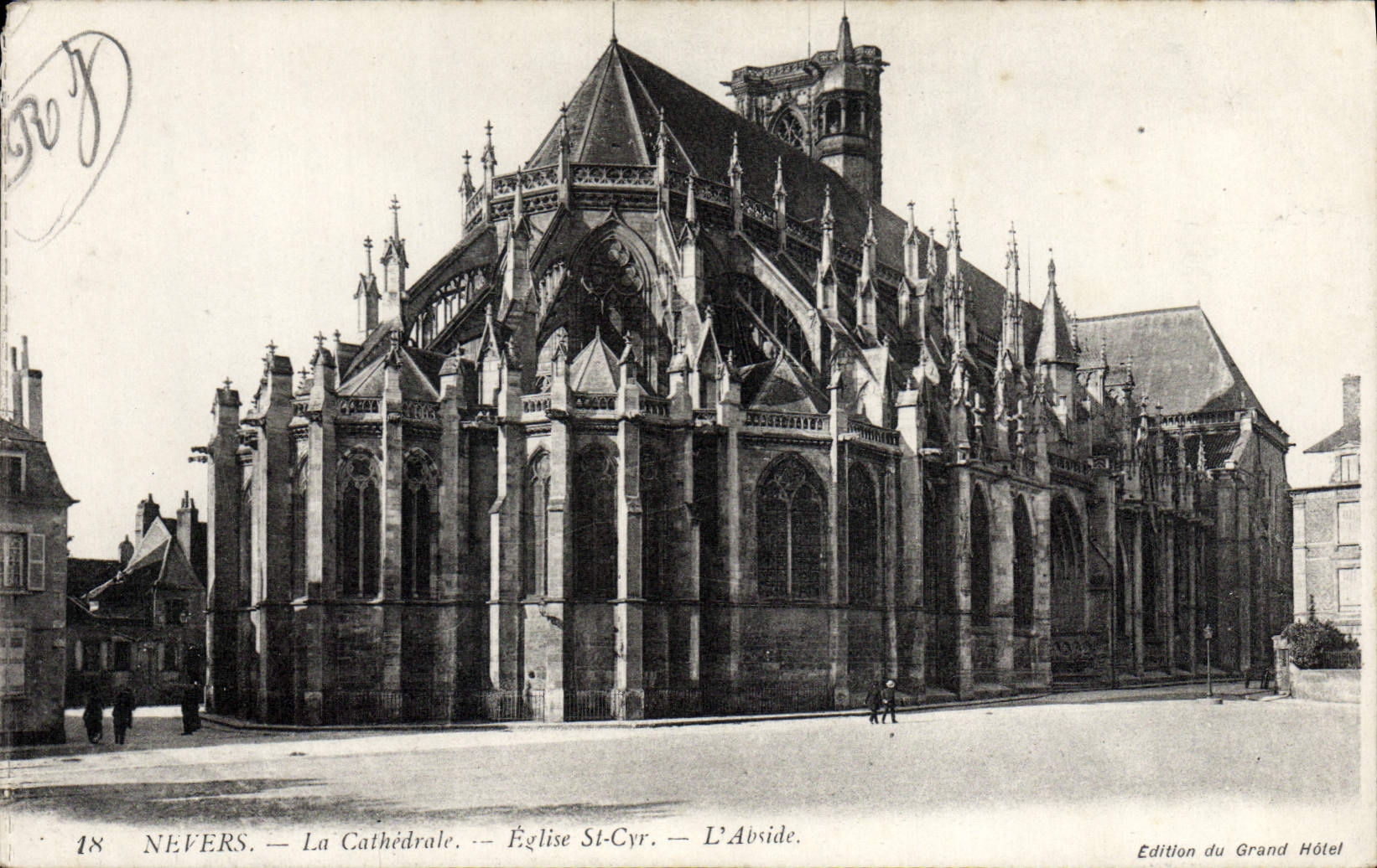 POSTAL Nevers de la VENDIMIA el St Cyr de la iglesia de la catedral el Apse