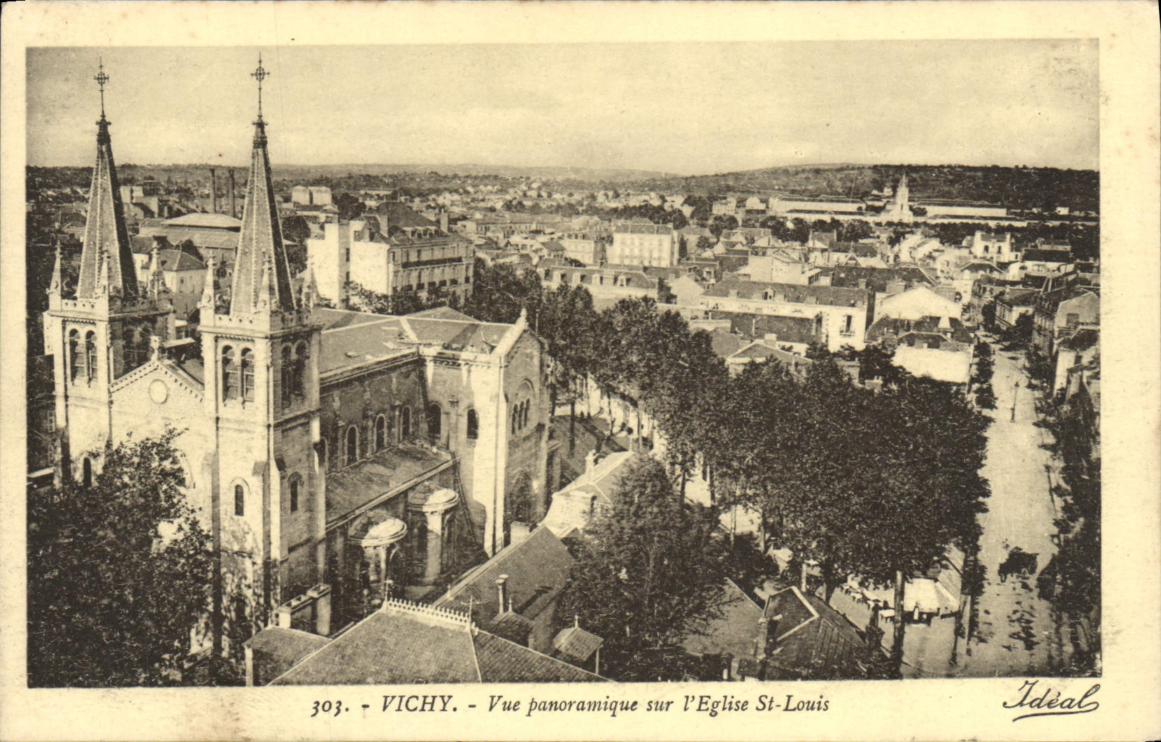 CPA Vichy Vue Panoramique Sur I'Eglise St Louis