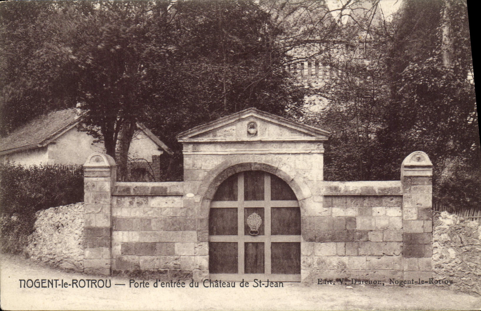 VINTAGE POSTCARD Nogent Rotrou Main door of the Castle