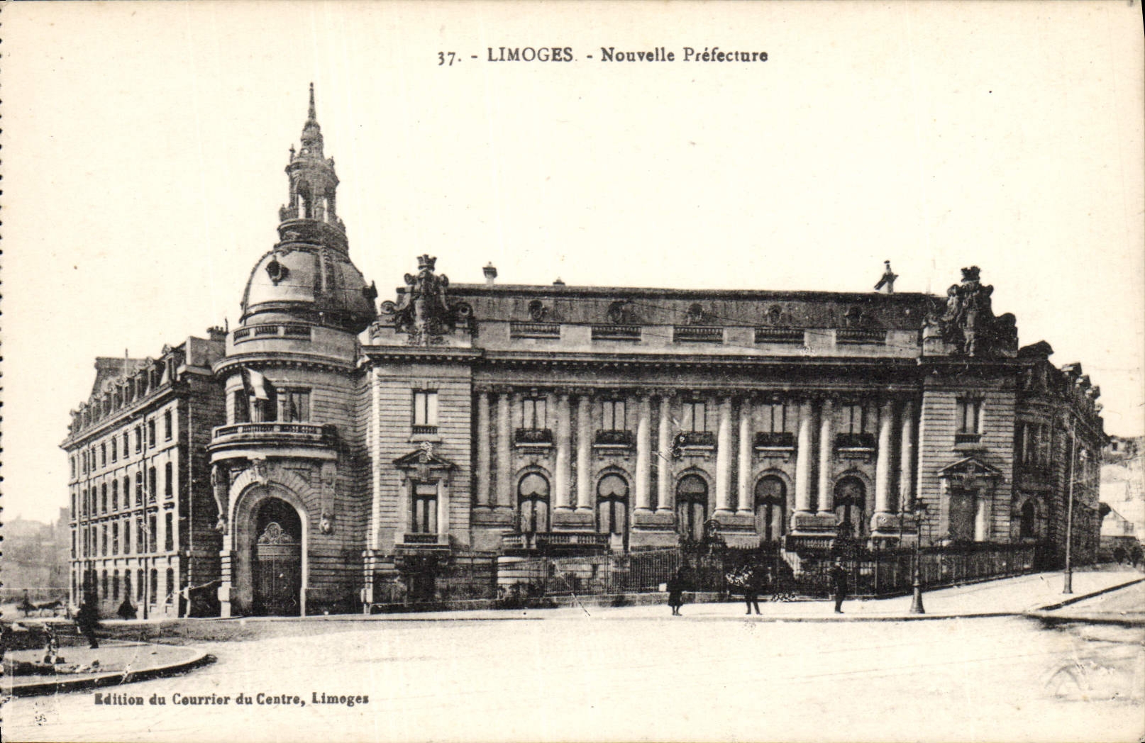 VINTAGE POSTCARD Limoges News Prefecture