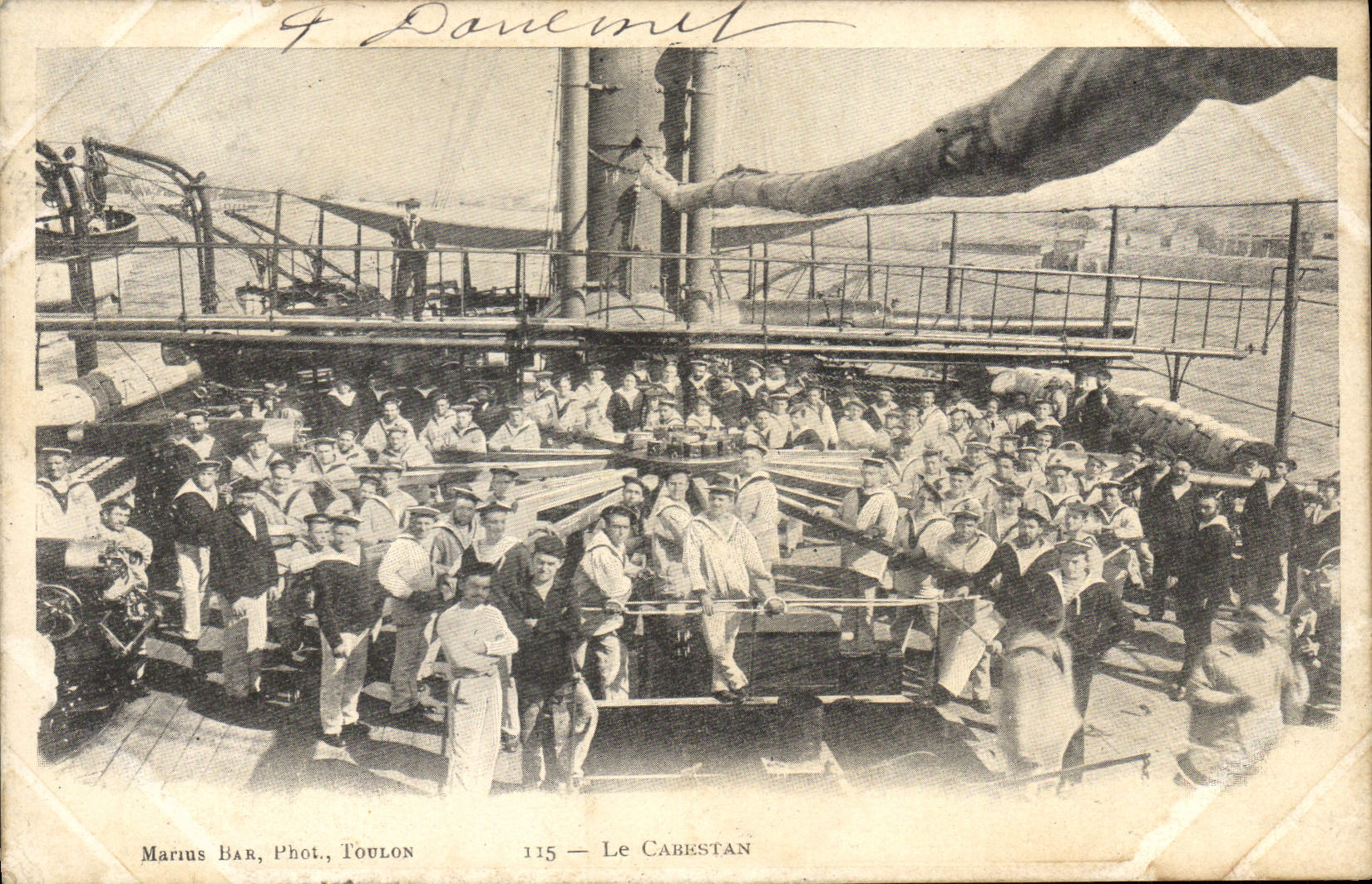 CPA Bateau Le Cabestan 