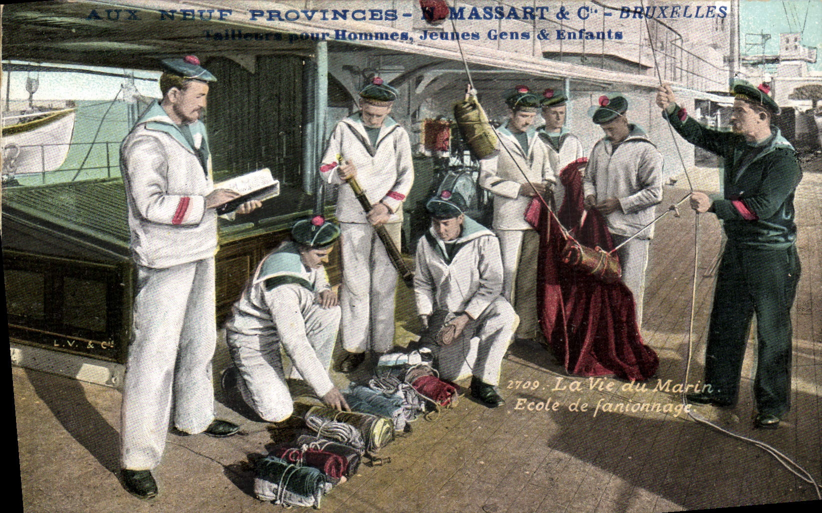 VINTAGE POSTCARD Boat life of the Sailor School of fanionnage