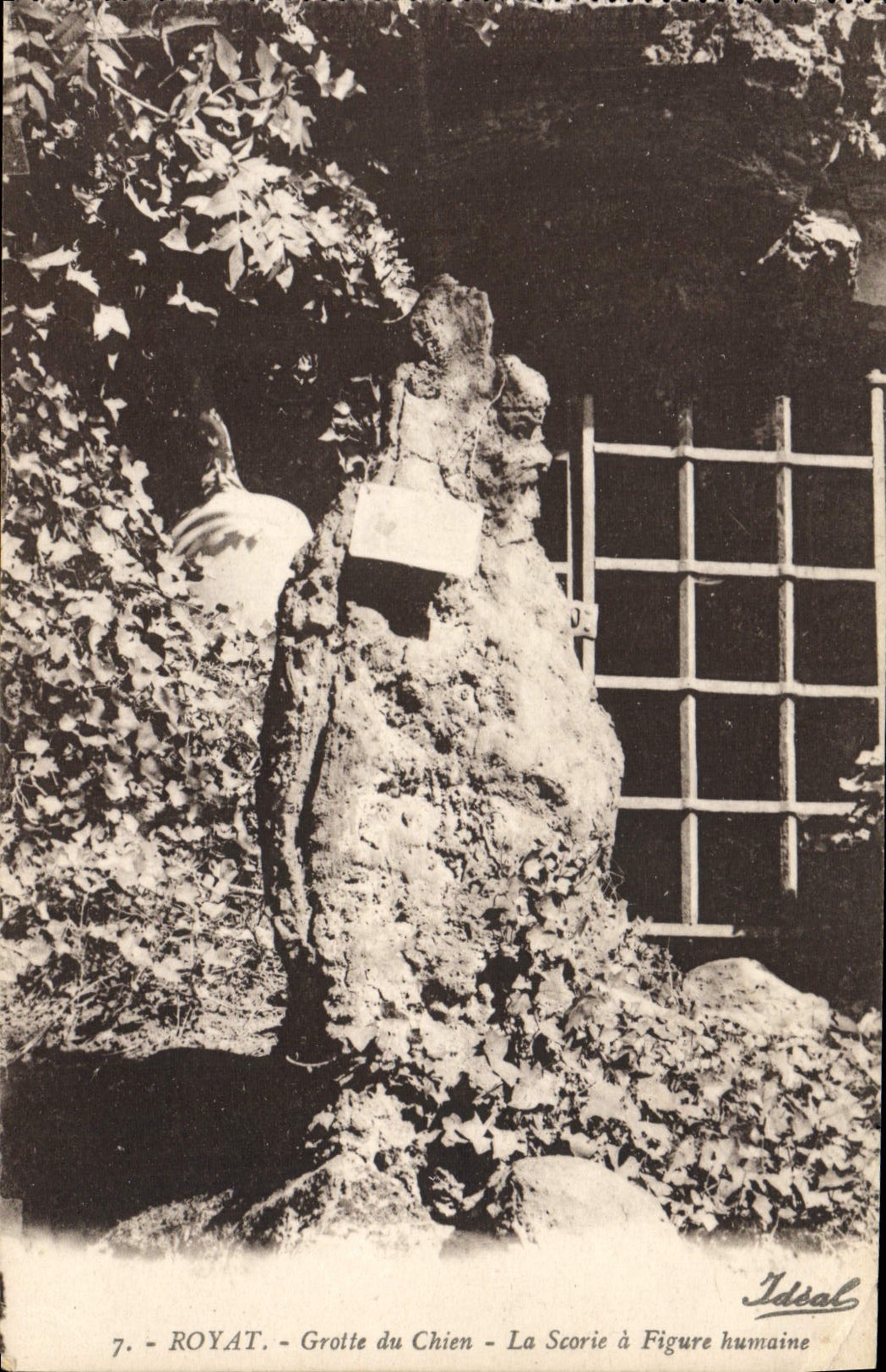 VINTAGE POSTCARD Roytat Grotte Of the Dog Slag has human figure