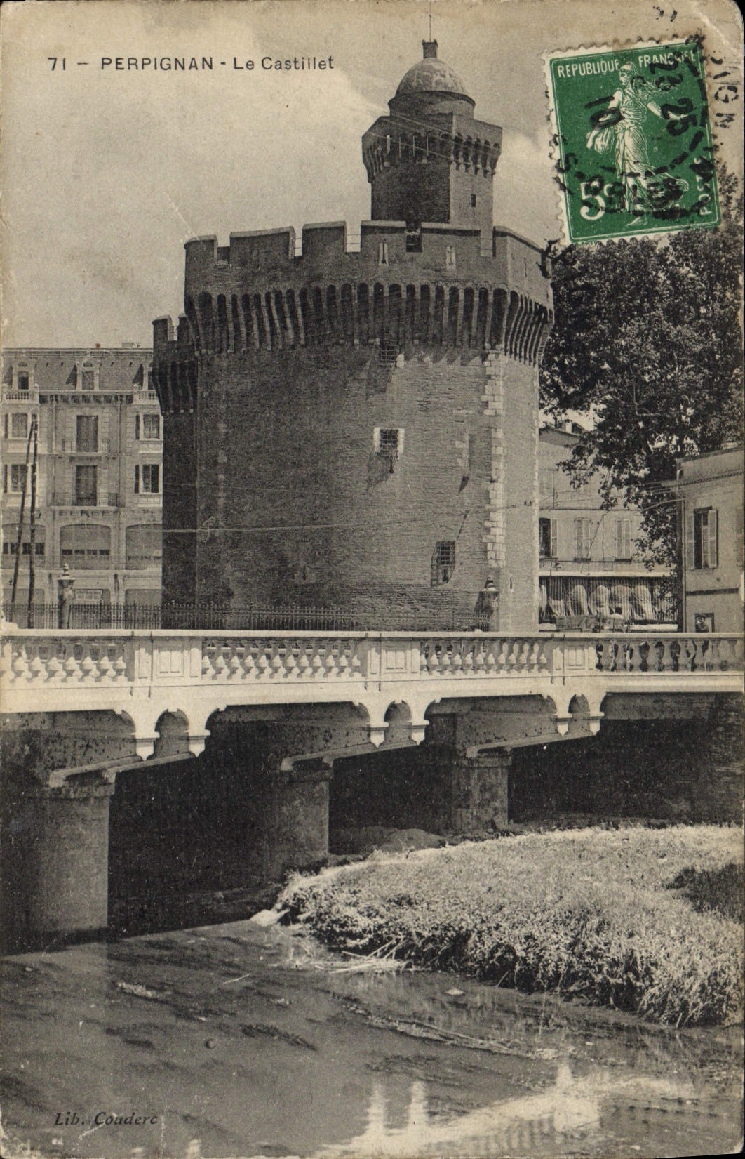 CPA Perpignan Le Castillet