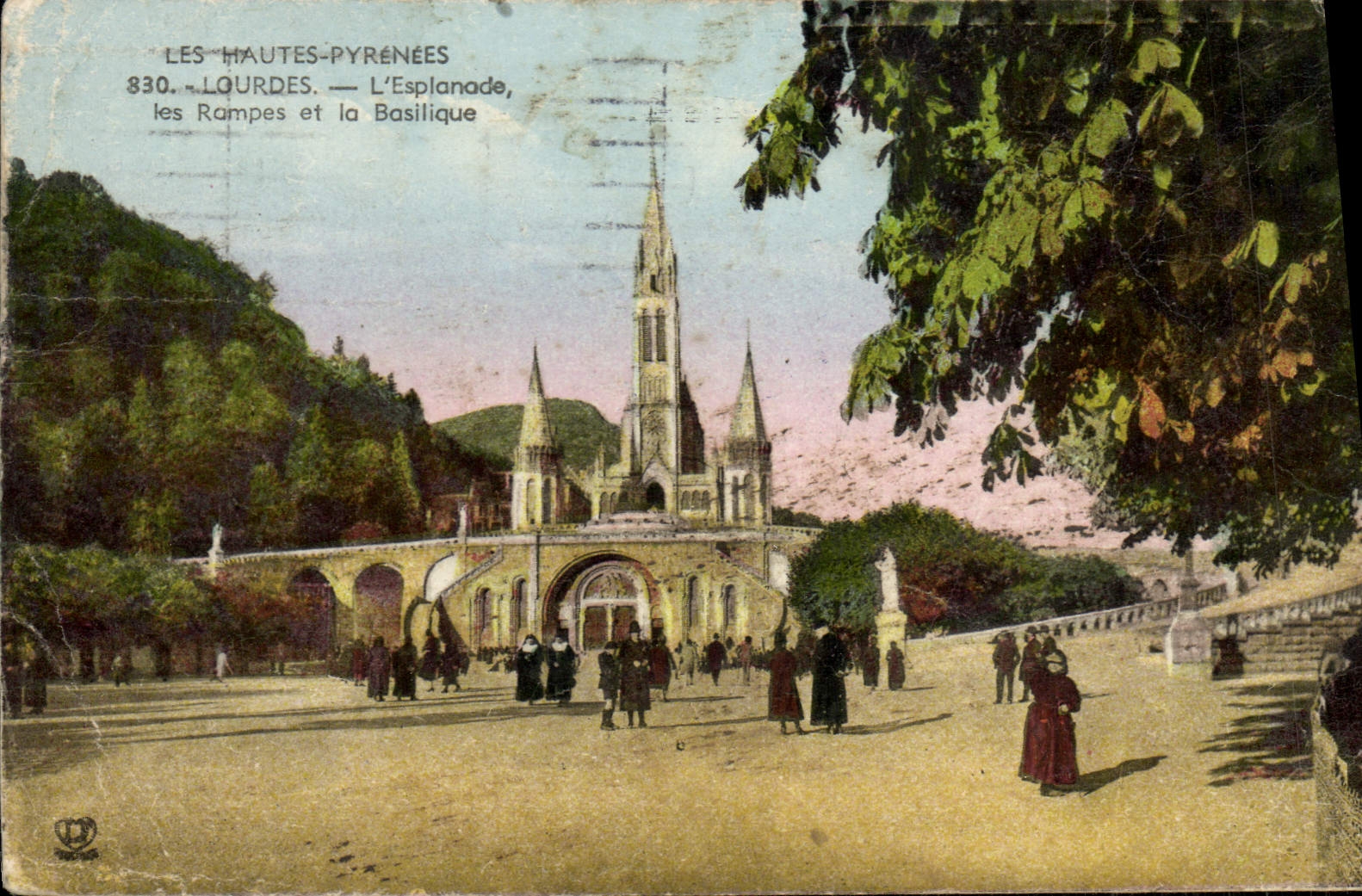 POSTAL de la VENDIMIA pesada las cuestas de la explanada de la basílica