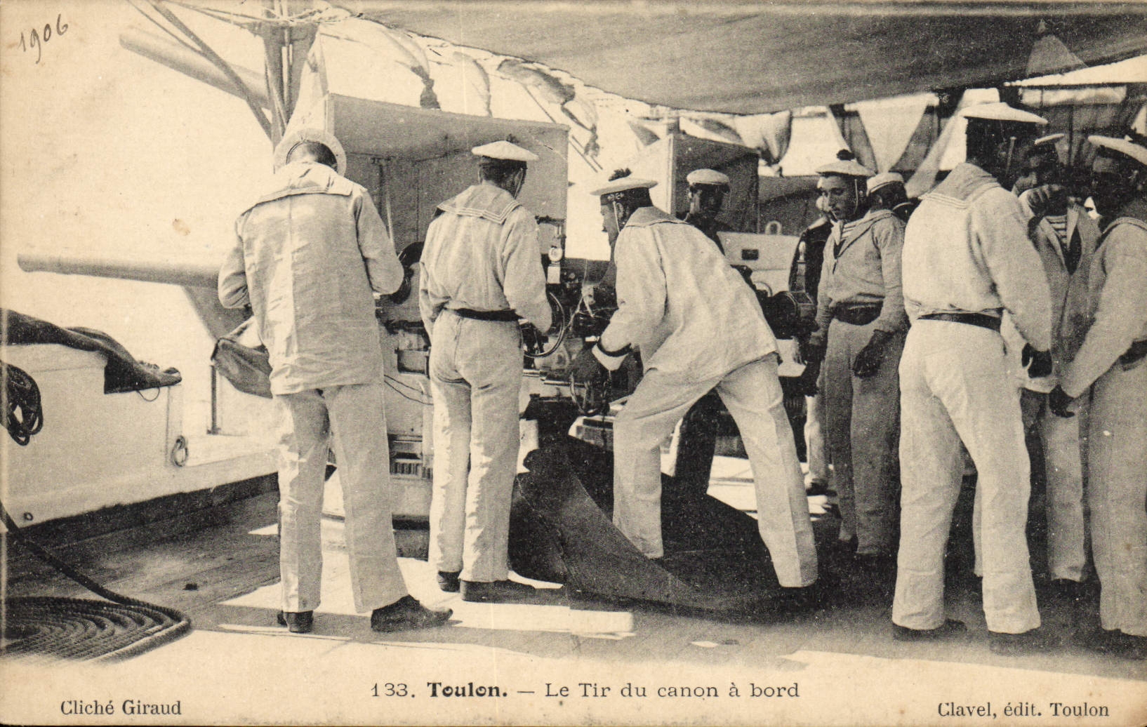 VINTAGE POSTCARD Warship the shooting of the gun has Toulon edge