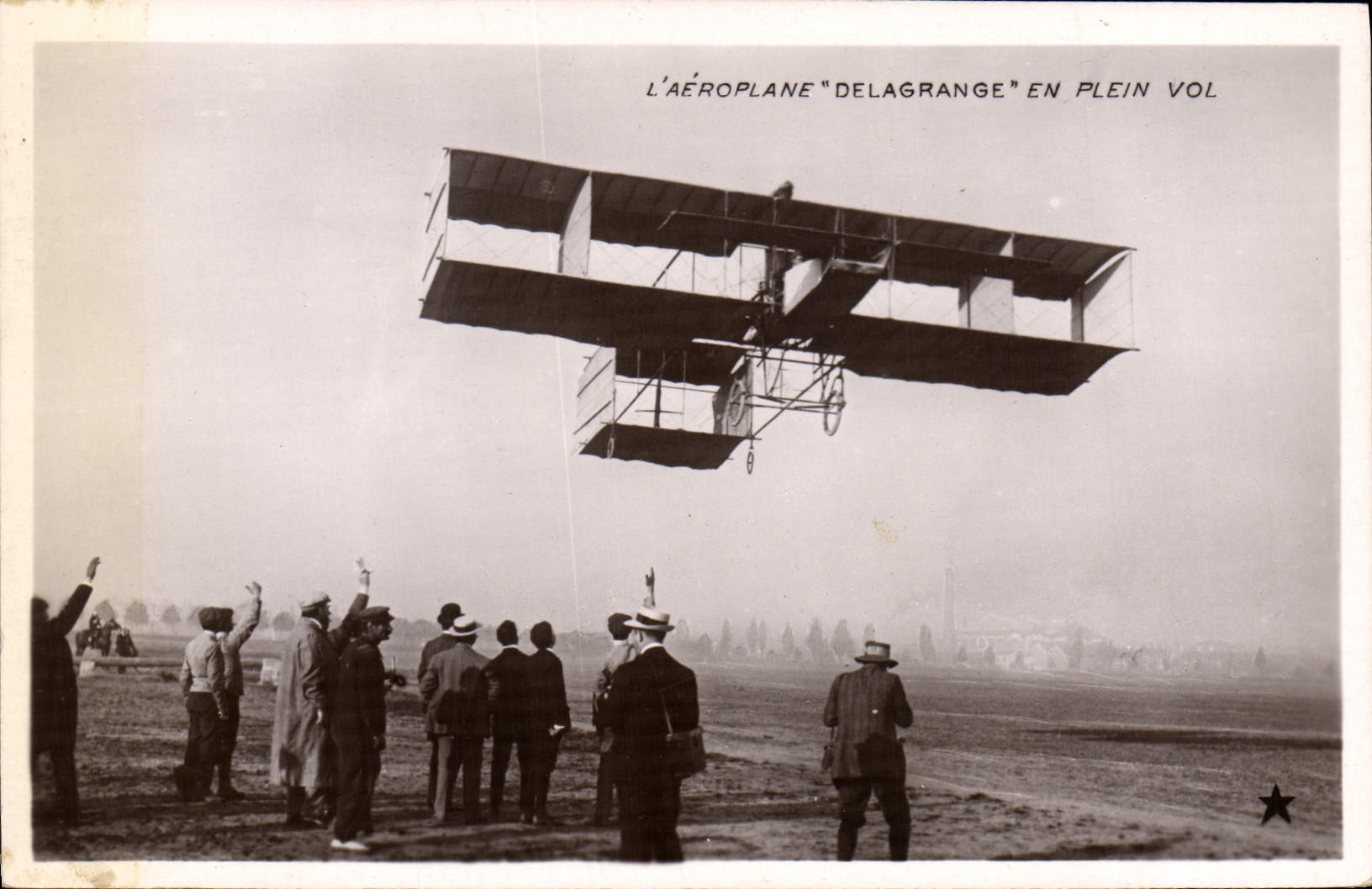 CPA Avion Aviation Aeroplane Delagrange en plein vol