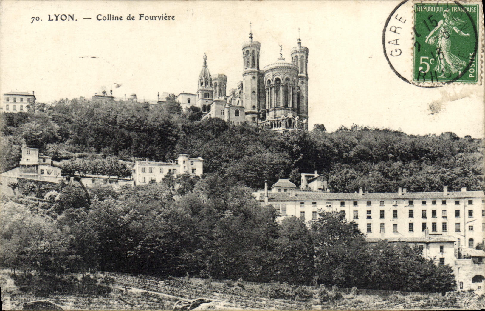 Colina de Lyon de la POSTAL de la VENDIMIA de Fourviere