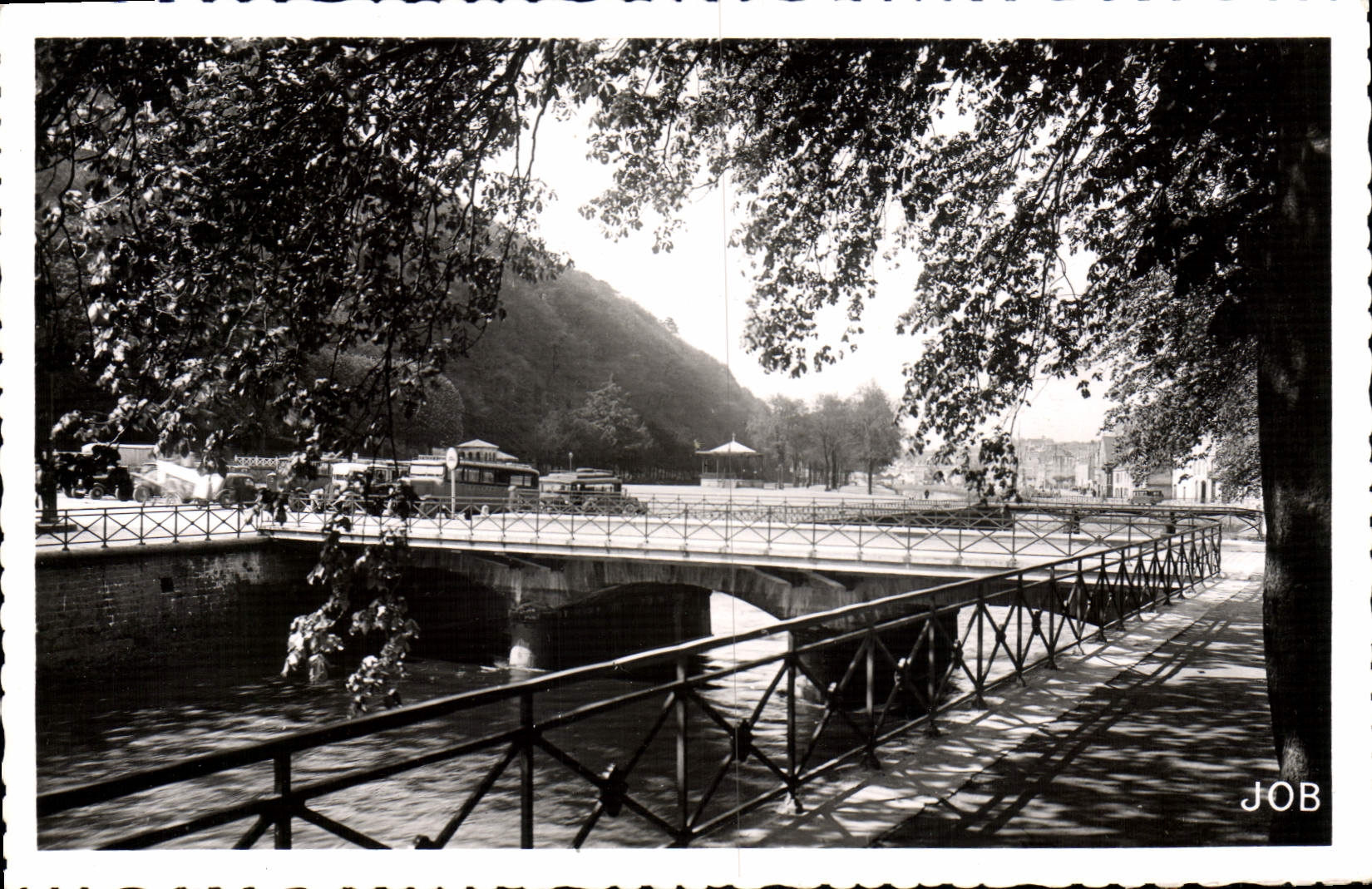 MODERN CARD Quimper Seen Towards the Frugy Mount