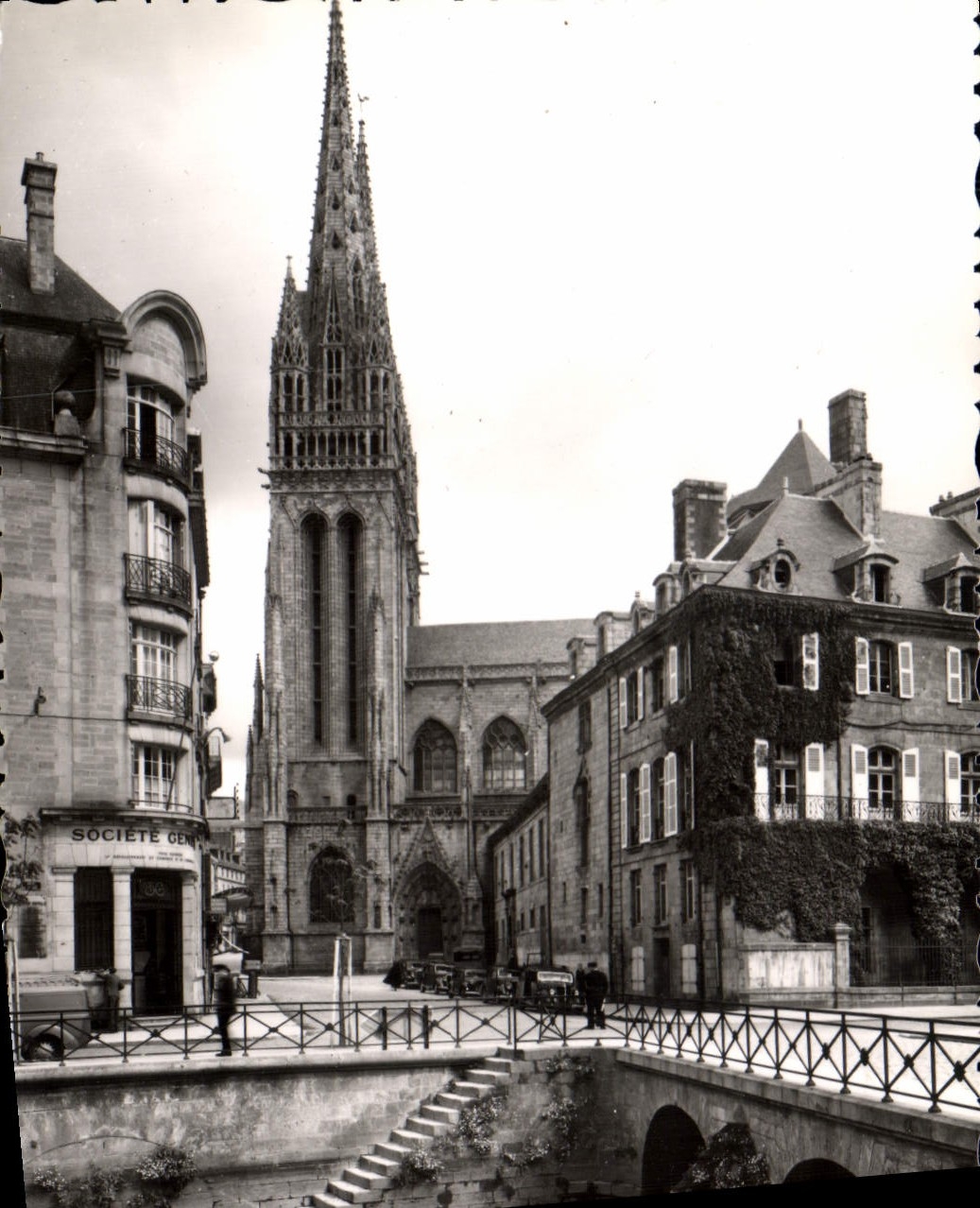 MODERN CARD Quimper the street of king Gradlon