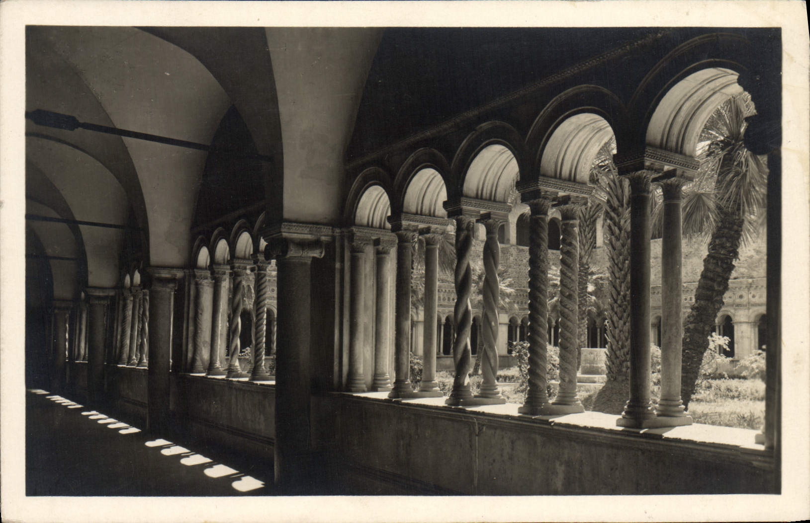 POSTAL Roma S Juan de la VENDIMIA en Laterano Chiostro