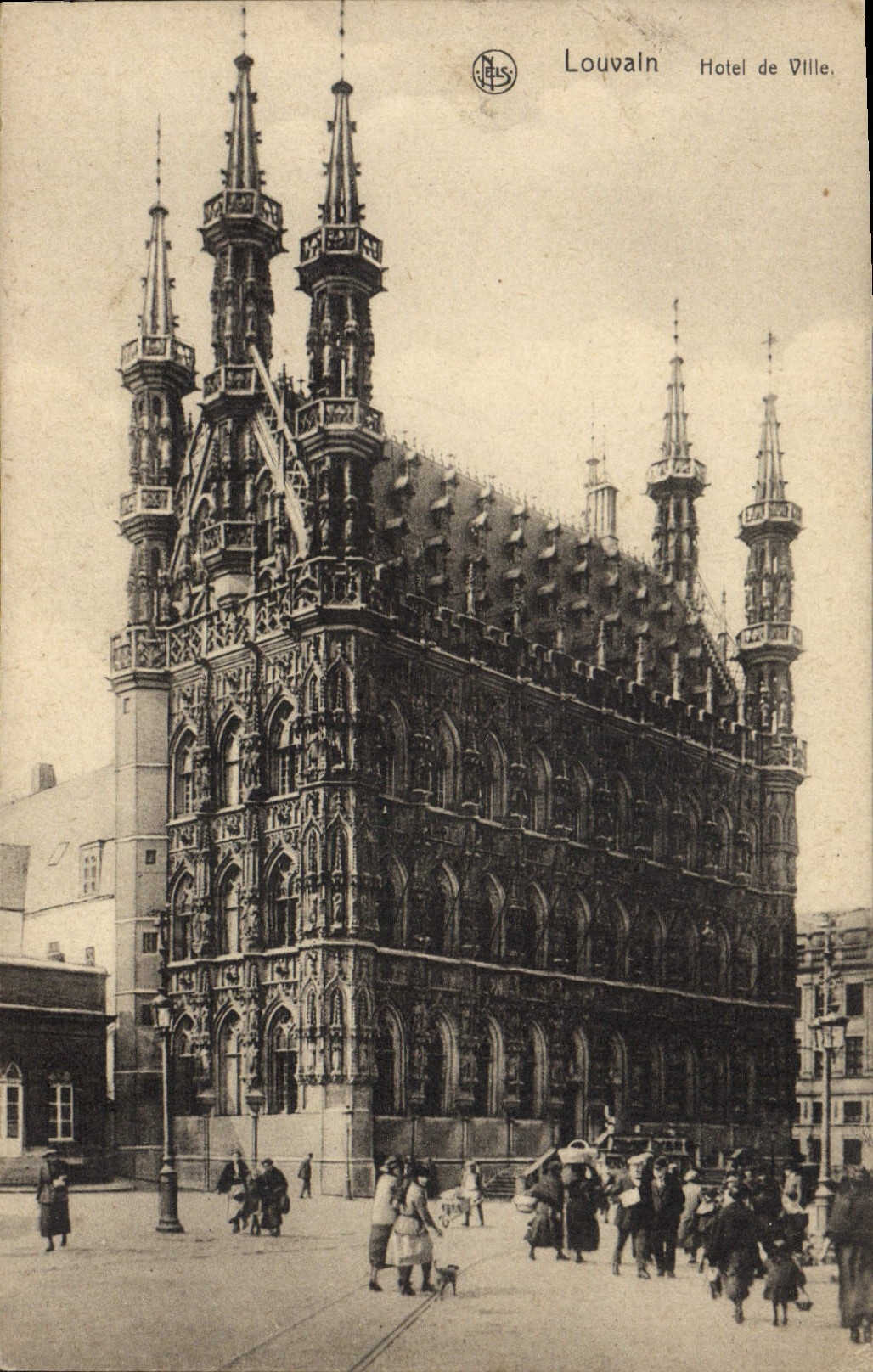 VINTAGE POSTCARD Louvaln Town hall