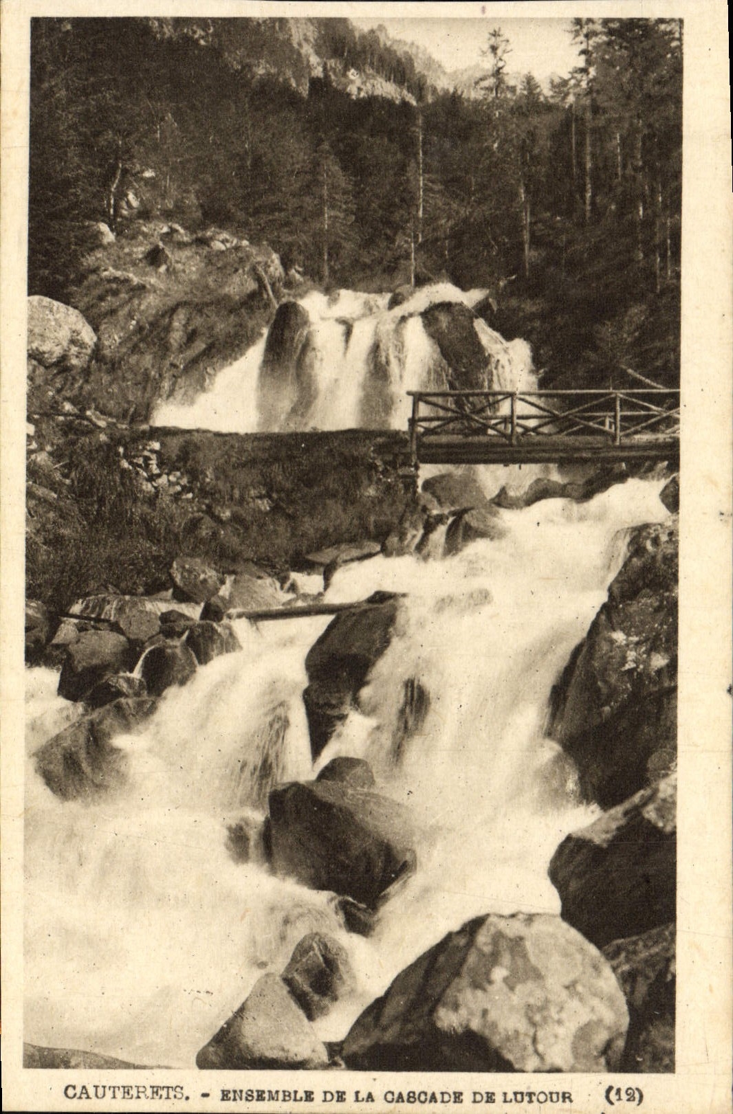 VINTAGE POSTCARD Cauterets Together of the cascade of Lutour