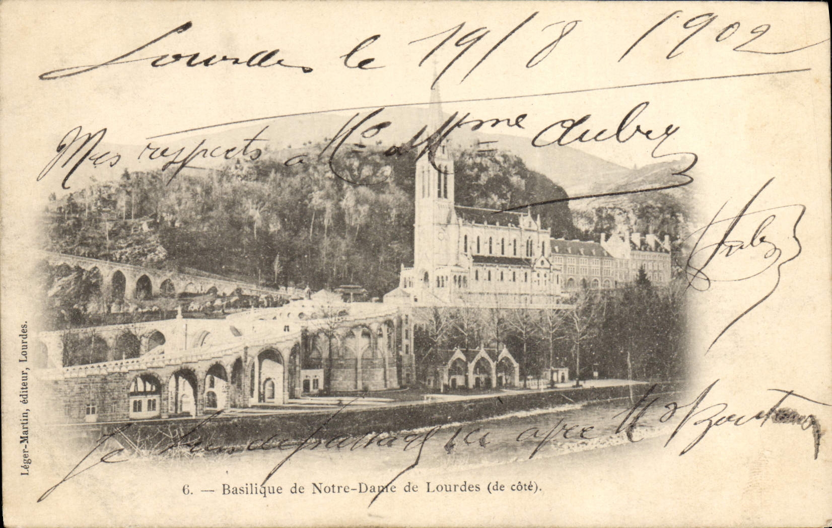 VINTAGE POSTCARD Basilica of Notre Dame De Lourdes