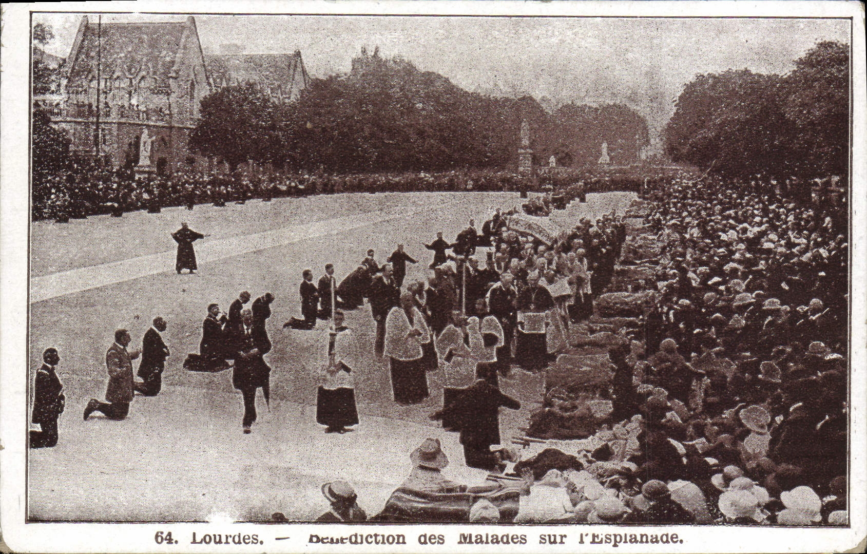 VINTAGE POSTCARD Heavy Blessing Of the Patients on the esplanade