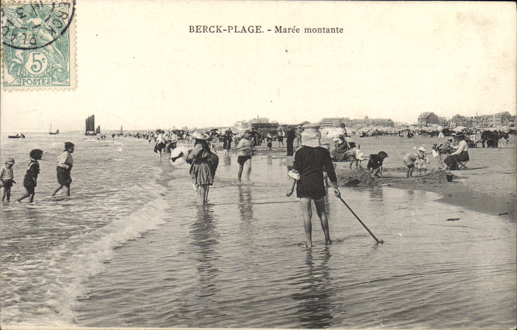 VINTAGE POSTCARD Berck Beach Rising Tide