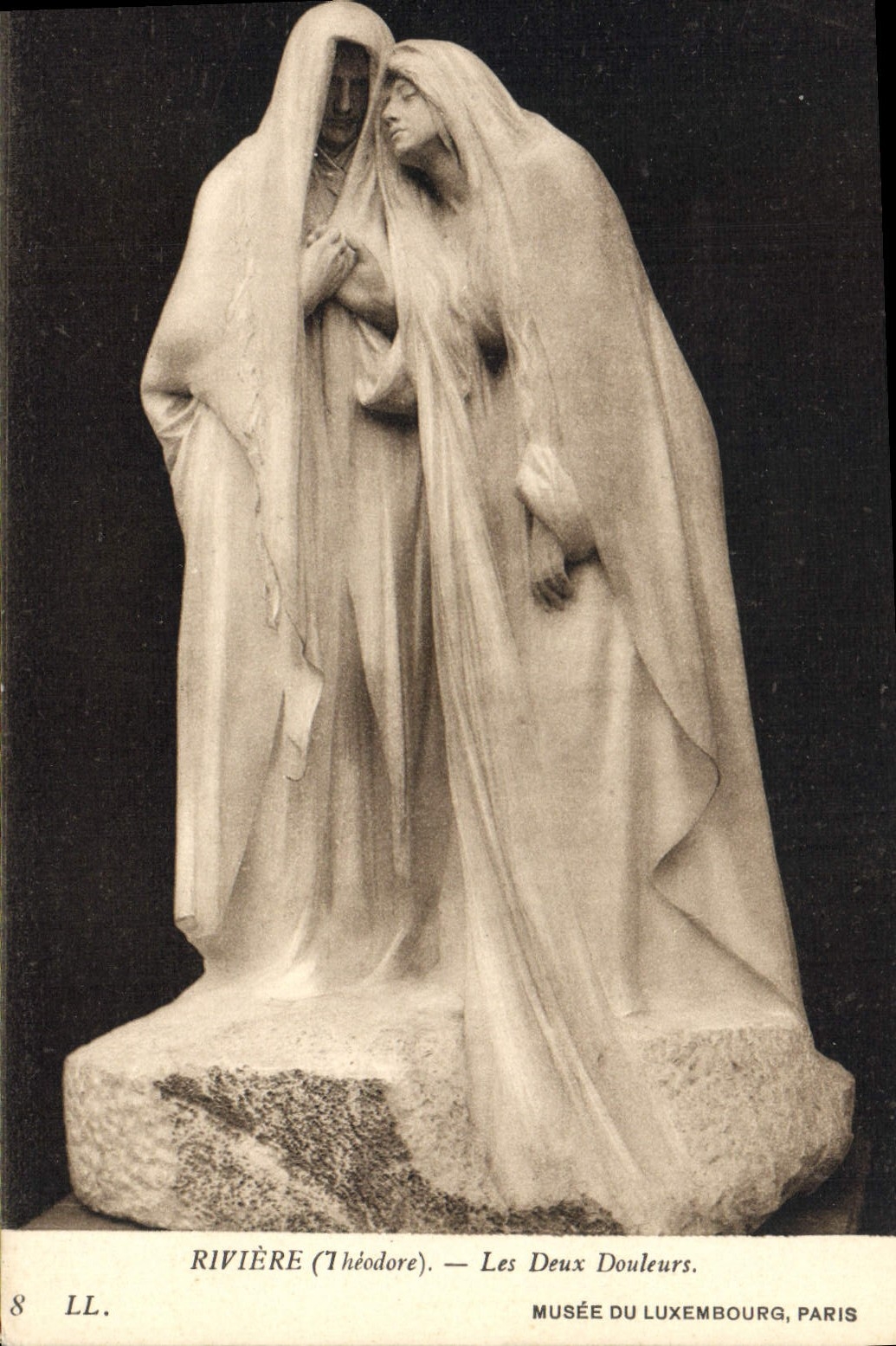 VINTAGE POSTCARD River the Two Pains Museum of Luxembourg Paris