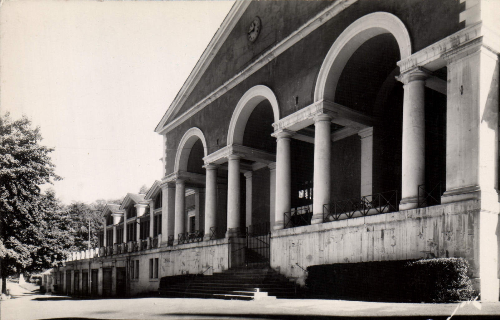 CPM Cauterets Les neo thermes Cesar Rocher