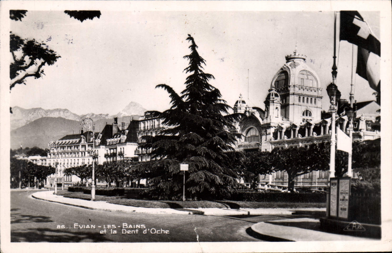 VINTAGE POSTCARD Evian les Bains and the tooth of Oche