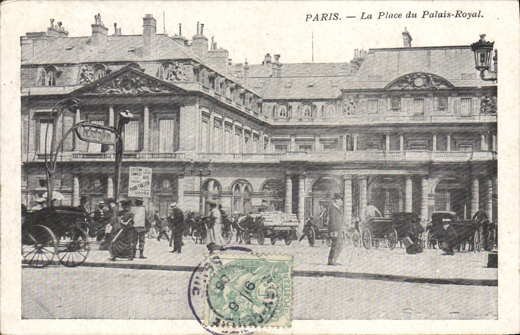 CPA Paris La Place du Palais Royal