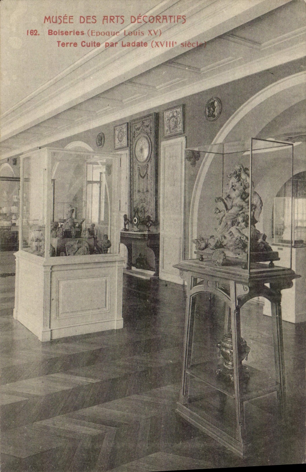 Museo de la POSTAL de la VENDIMIA de la terracota decorativa de Woodworks de los artes de Ladate