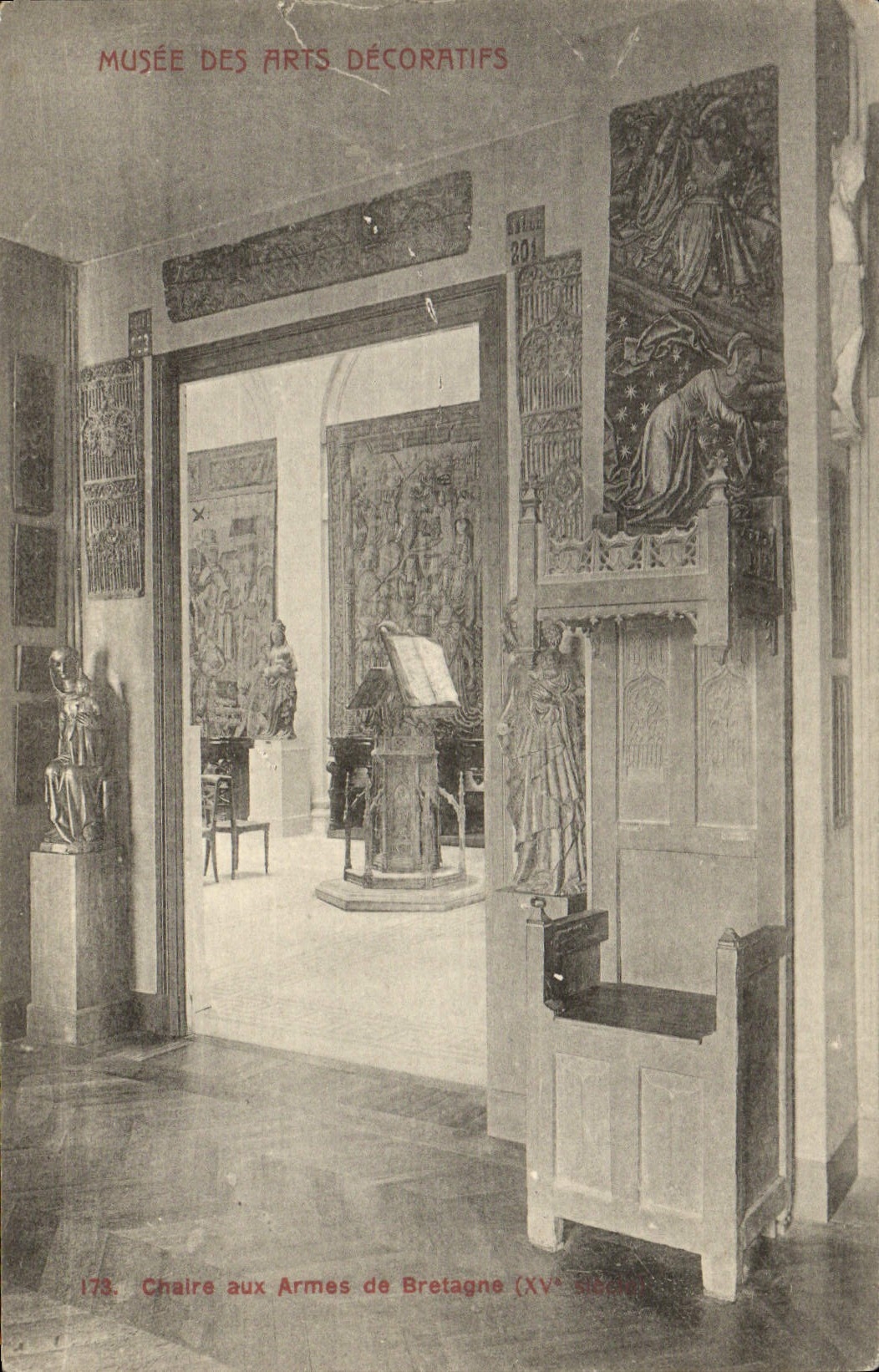 Museo de la POSTAL de la VENDIMIA del púlpito decorativo de los artes a las armas de Bretaña