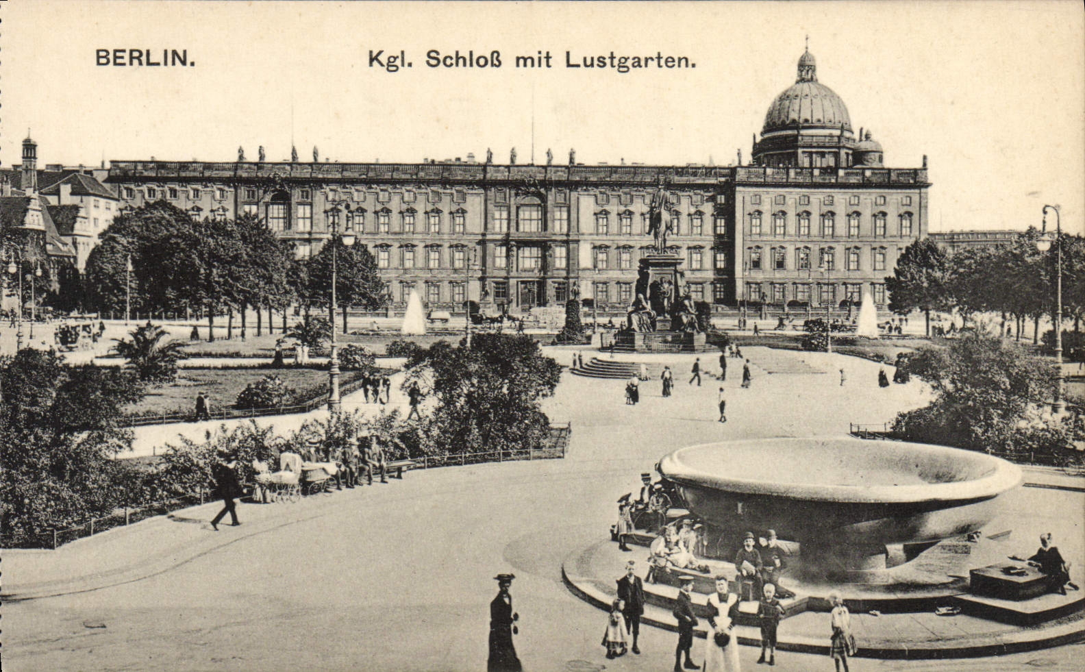 CPA Berlin Kgl Schloss Mit Lustgarten