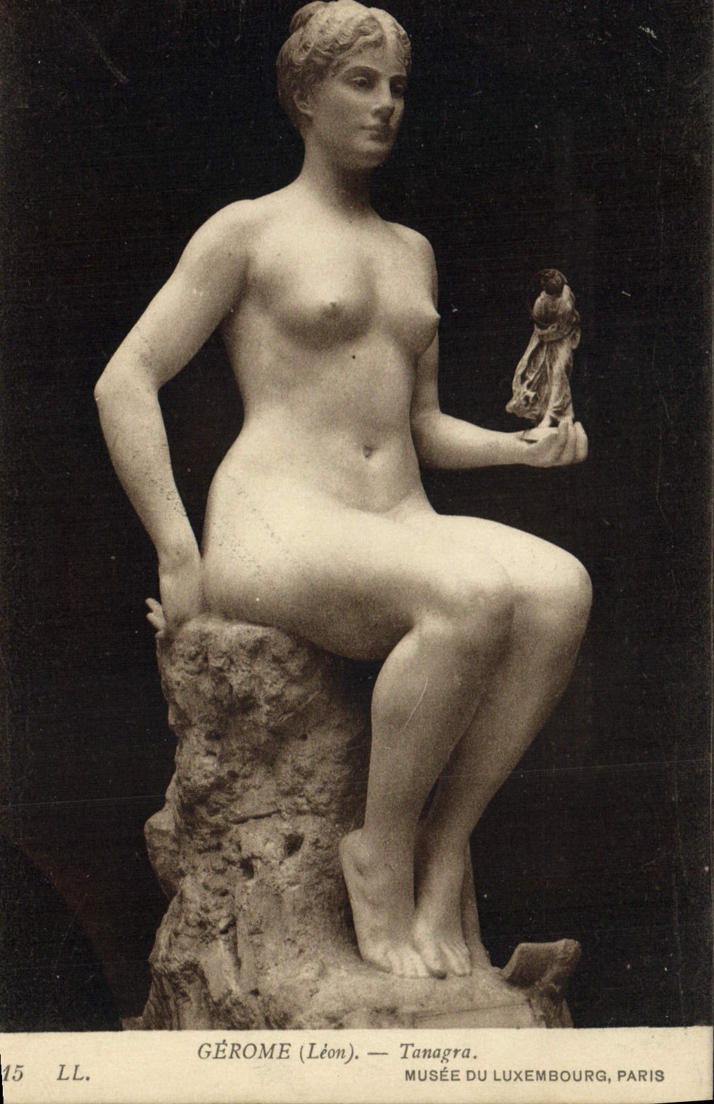 VINTAGE POSTCARD Gerome TANAGRA Paris Museum of Luxembourg