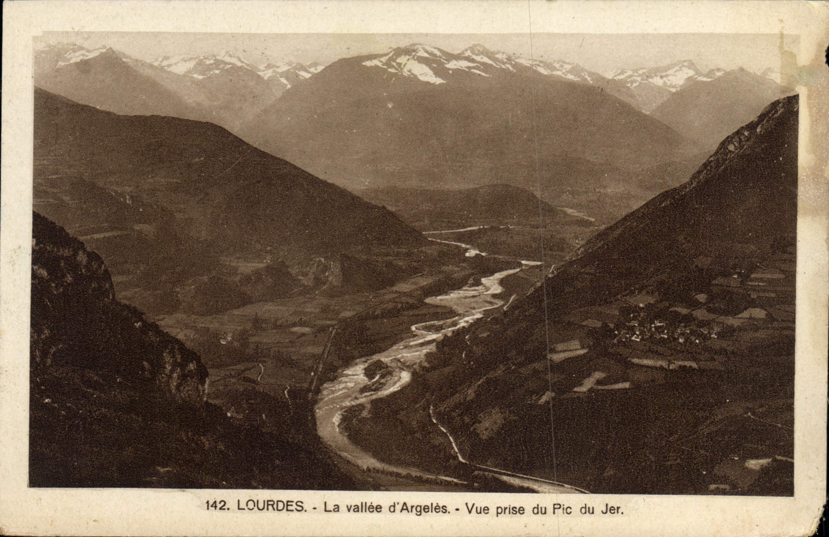 VINTAGE POSTCARD Heavy the Valley of Argeles Seen from of the Peak of Jer