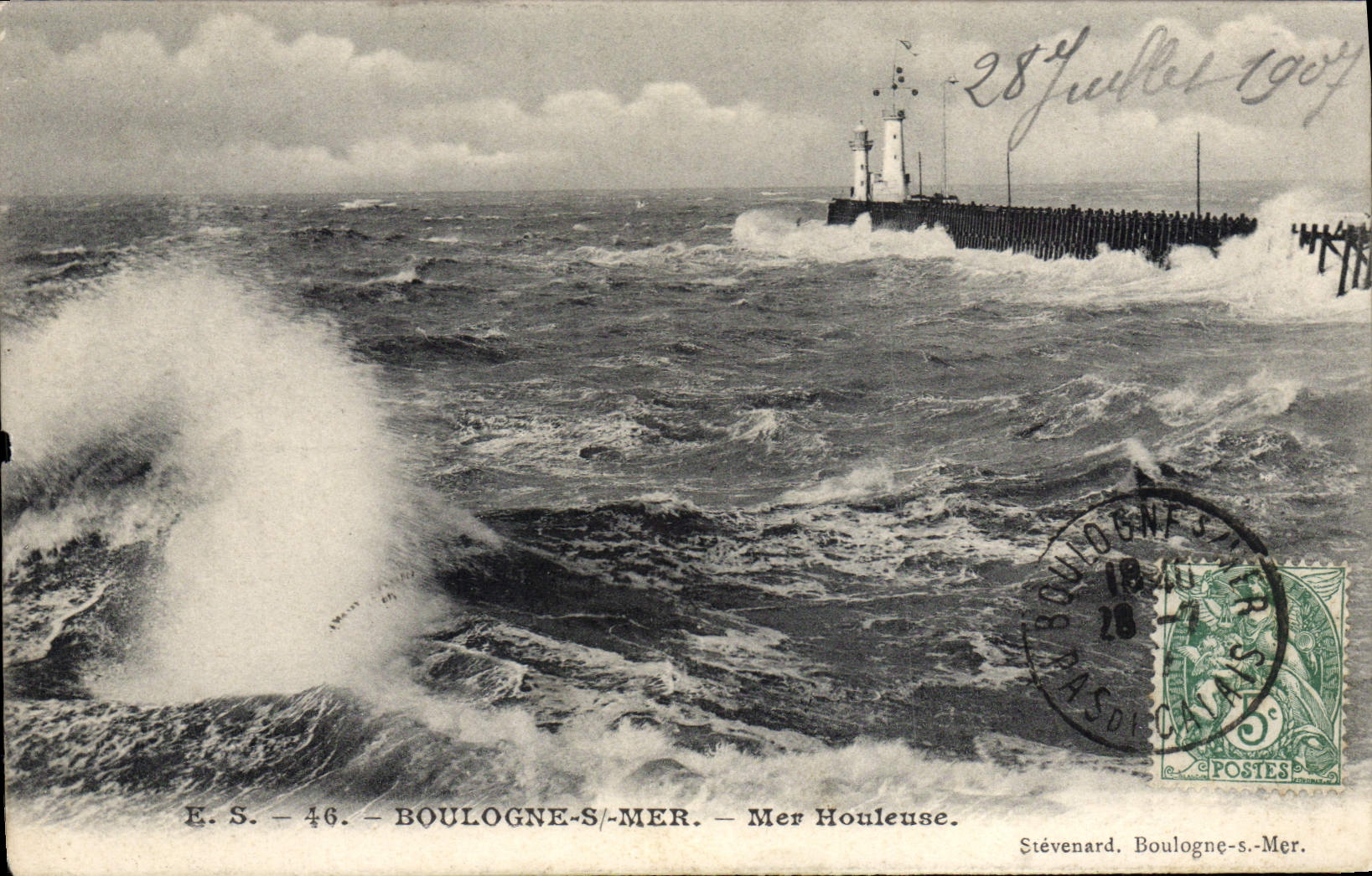 CPA Boulogne Sur Mer Mer Houleuse Phare