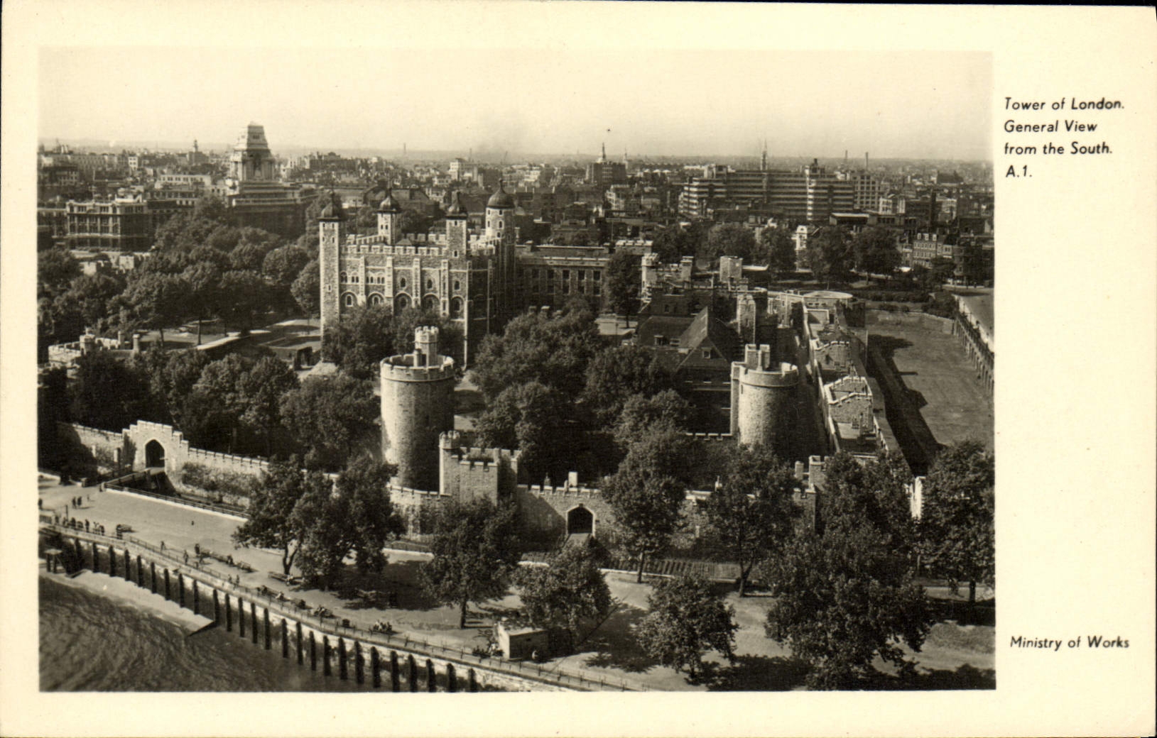 Torre de Londres de la POSTAL de la VENDIMIA de la visión general desde el sur
