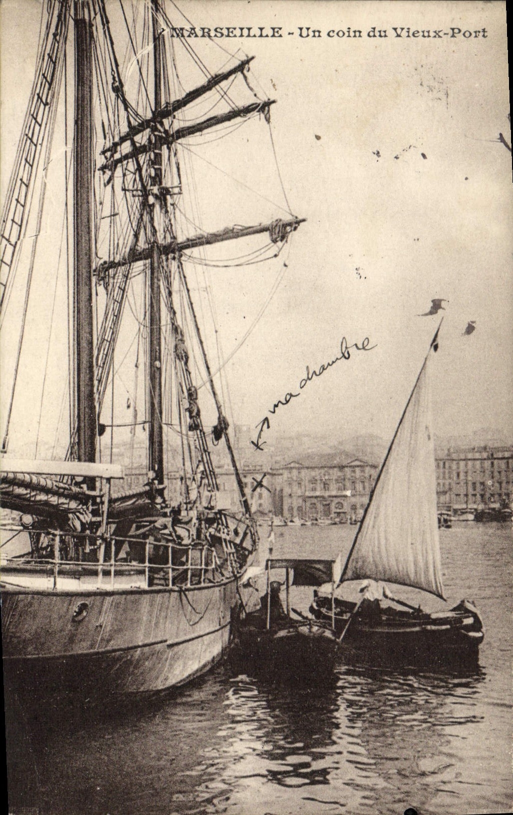 CPA Marseille Un Coin Du Vieux Port Bateaux