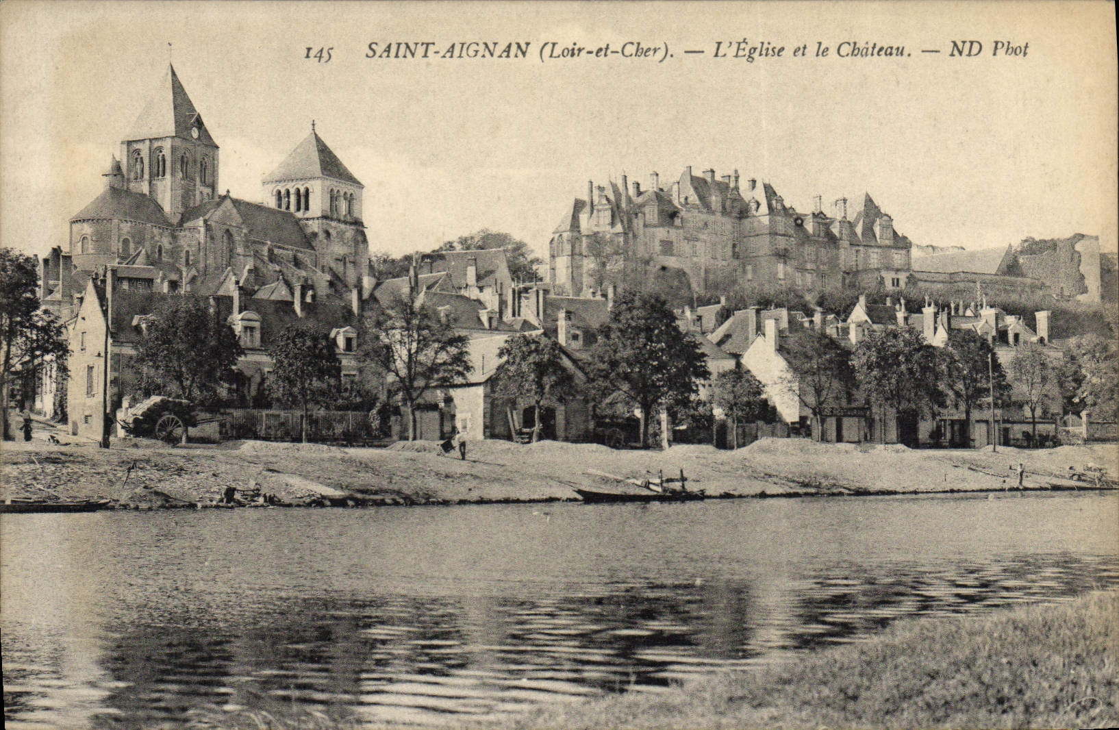 VINTAGE POSTCARD Holy Aignan the Church And the Castle