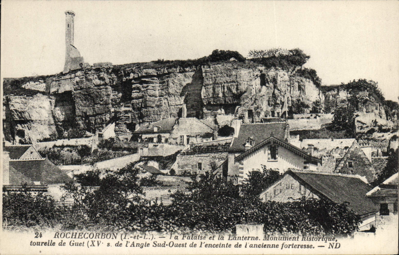POSTAL Rochecorbon de la VENDIMIA el acantilado y la linterna