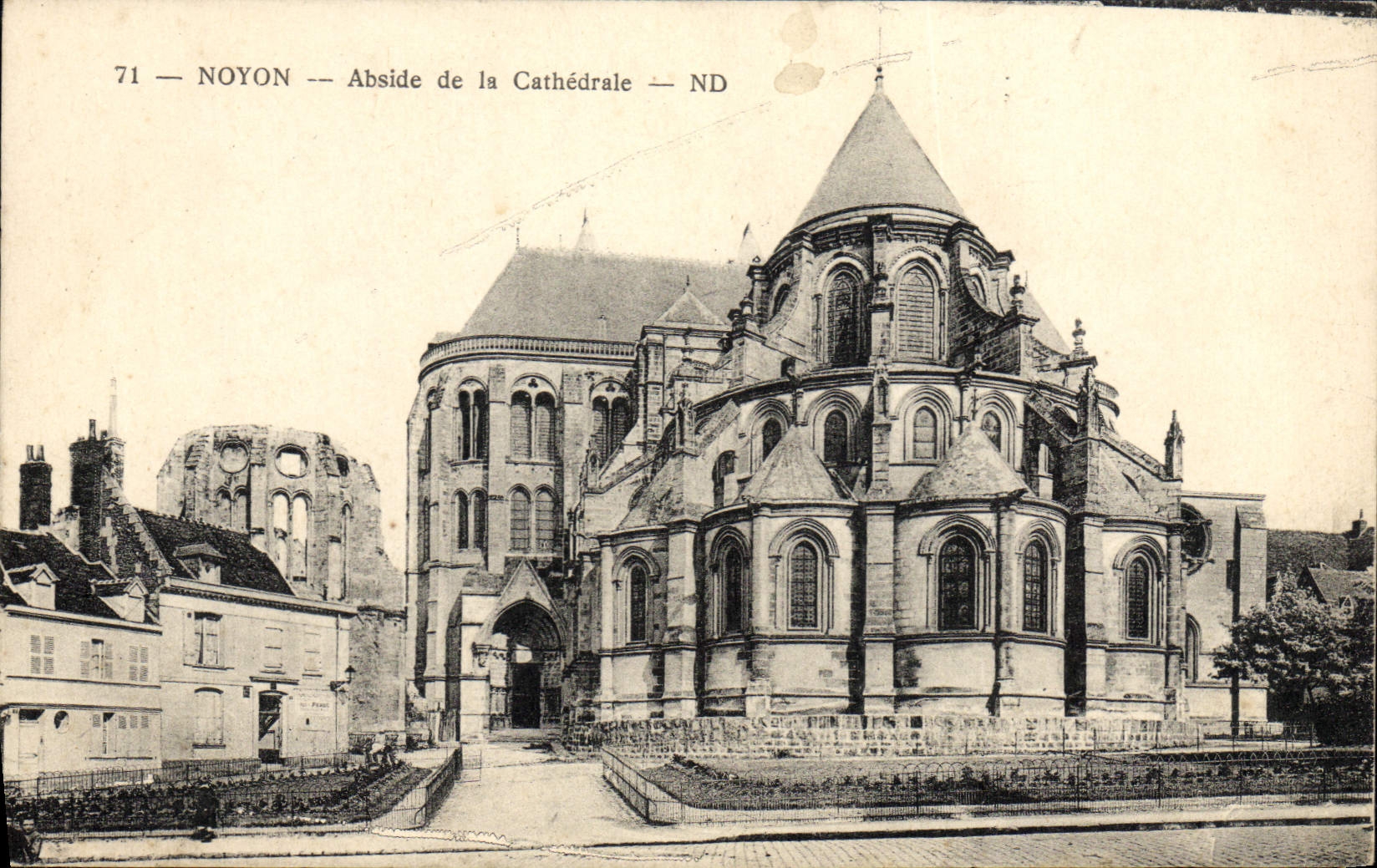 VINTAGE POSTCARD Boundary-line Apse of the cathedral