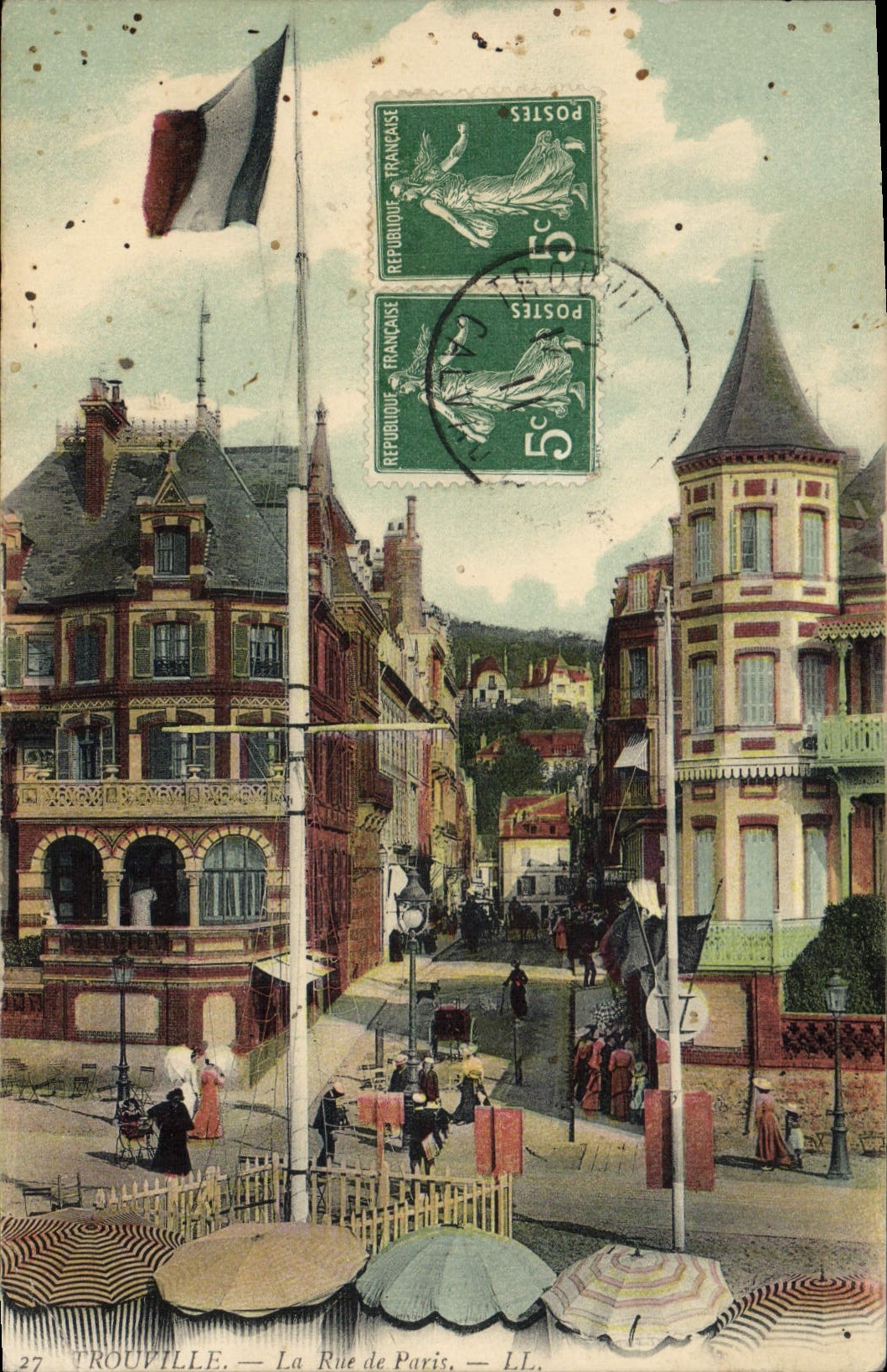 POSTAL Trouville de la VENDIMIA la calle de París