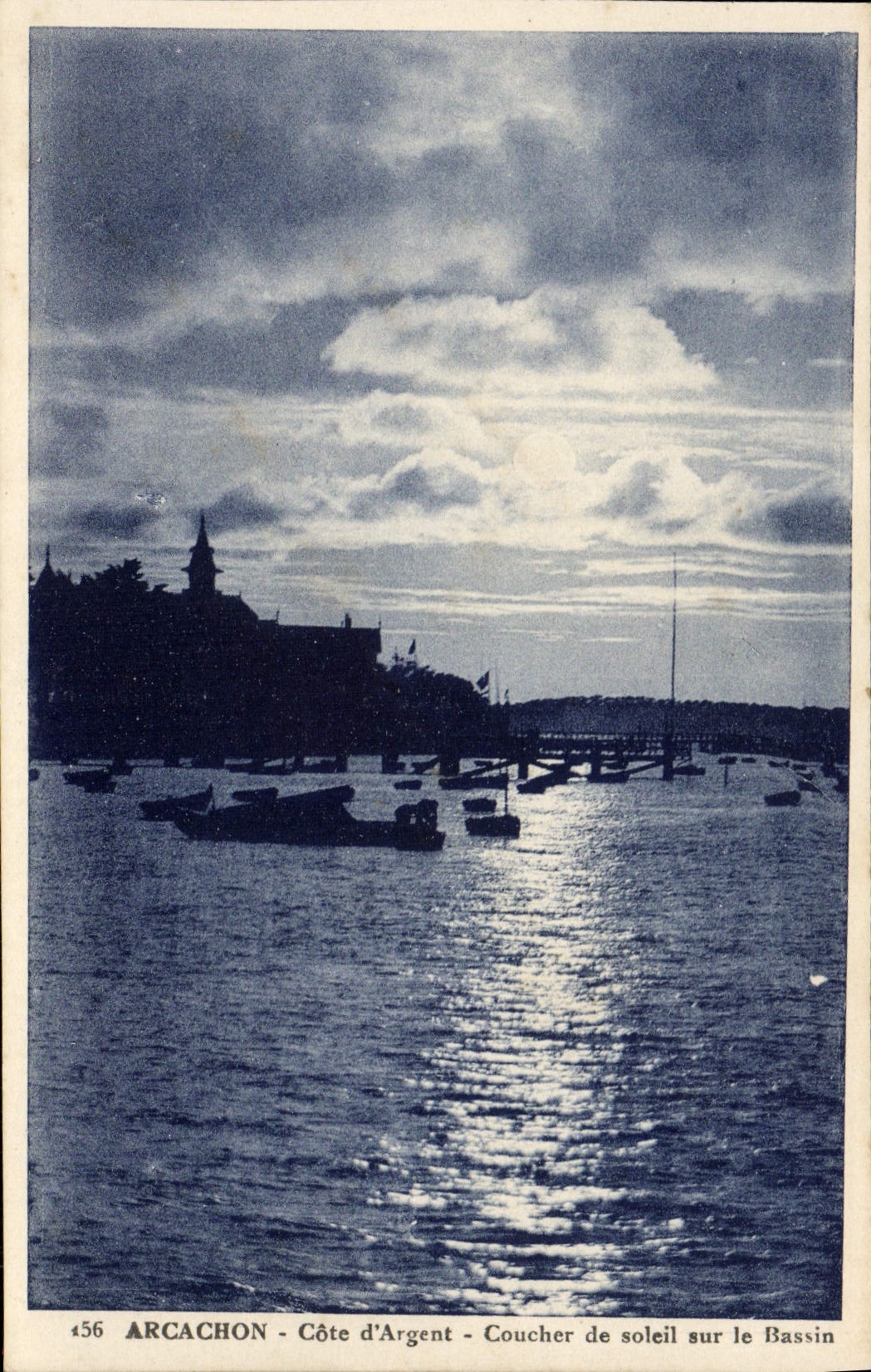 VINTAGE POSTCARD Arcachon Dimensions Money Sunset on the basin