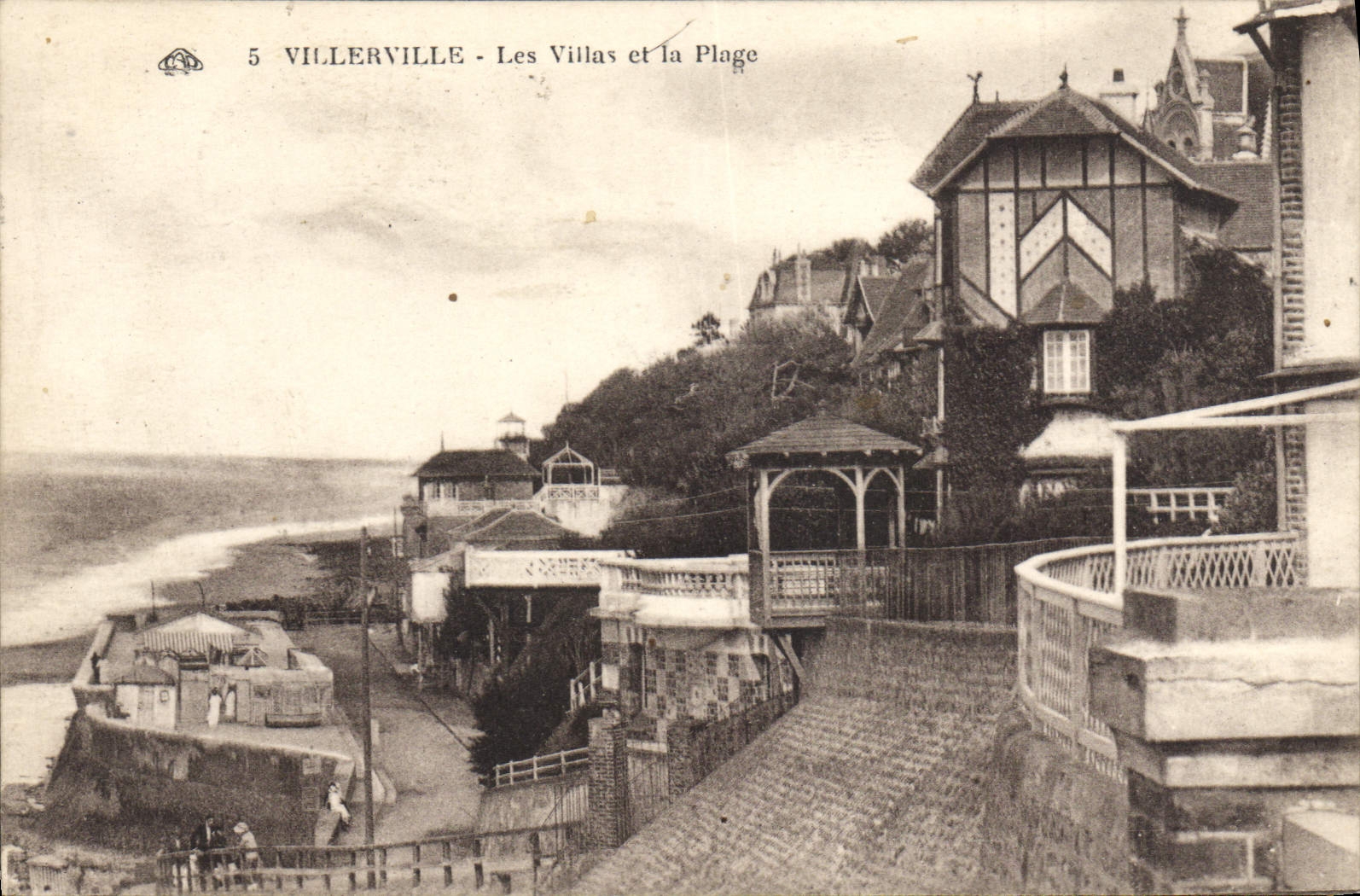 CPA Villerville Les Villas Et La Plage