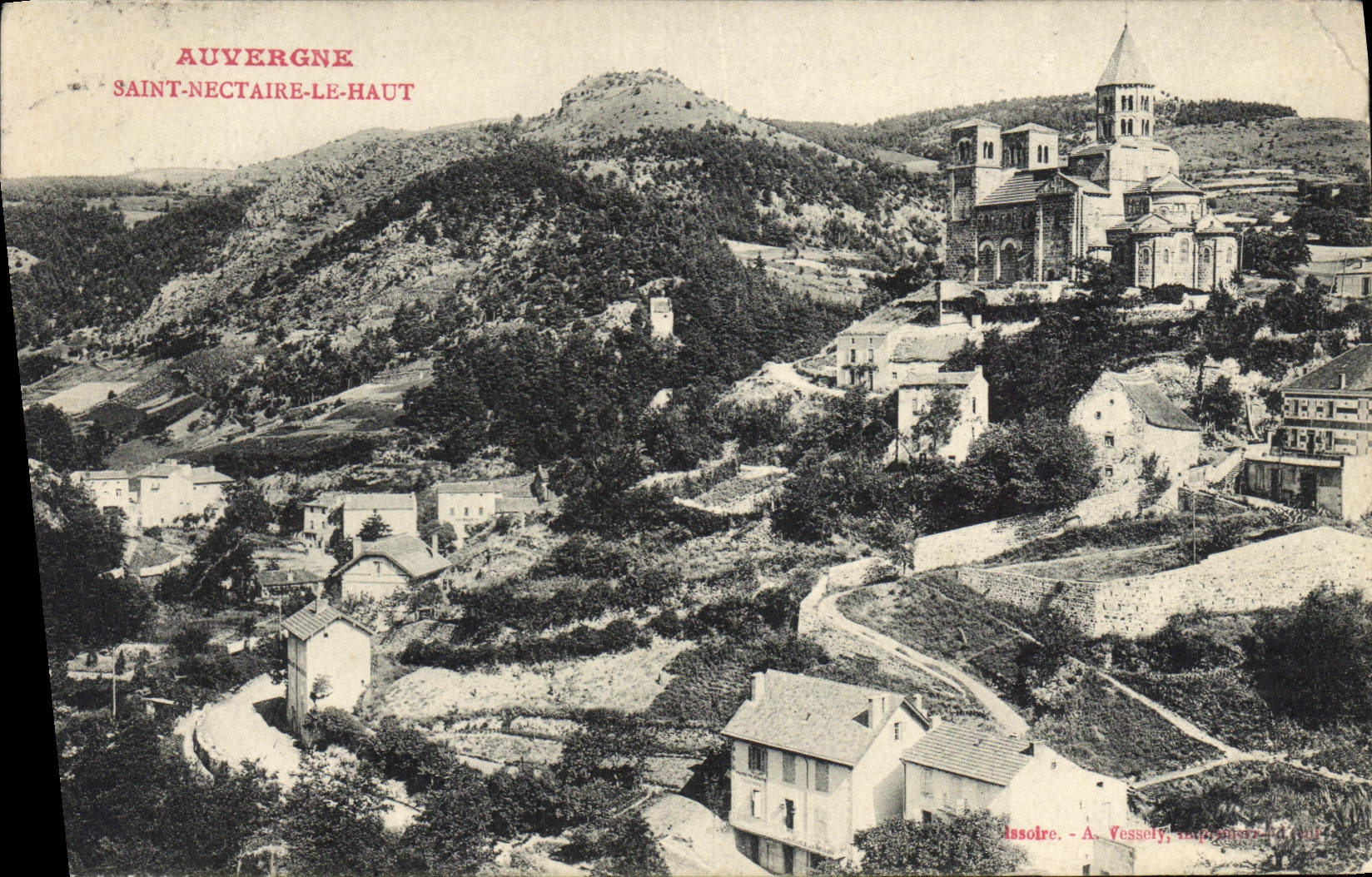 VINTAGE POSTCARD Auvergne Saint Nectary Top