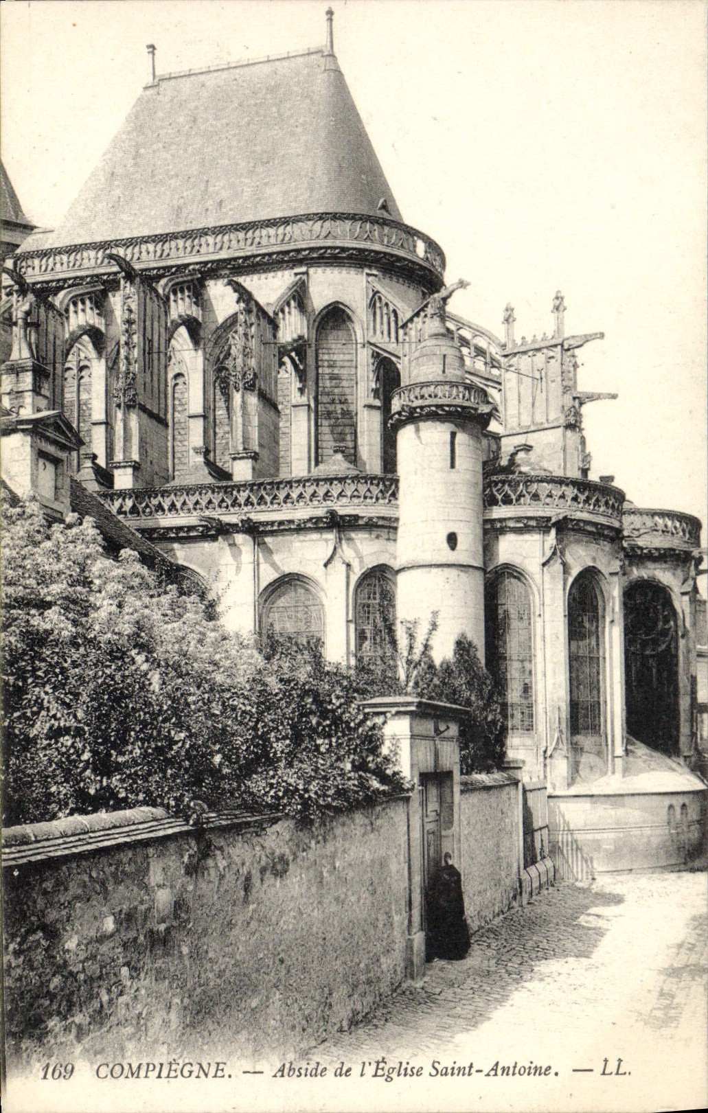CPA Compiegne Abside De I'Eglise Saint Antoine