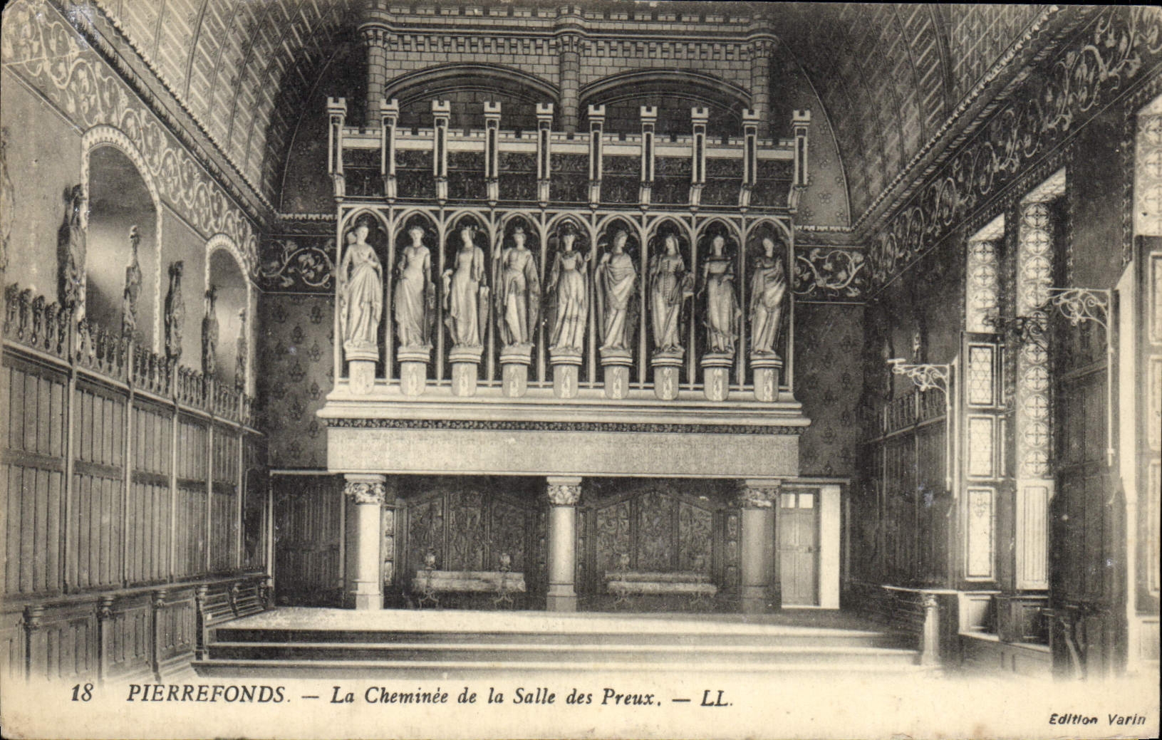 CPA Pierrefonds La Cheminee De La Salle Des Preux