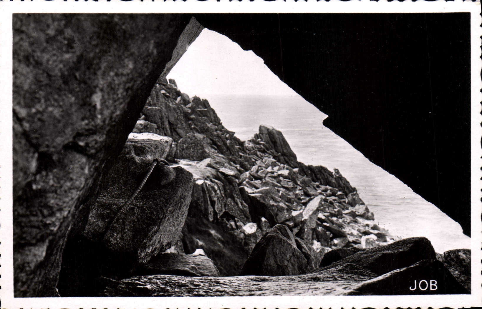 CPM Un Coin Perilleux Du Passage De La Pointe Du Raz