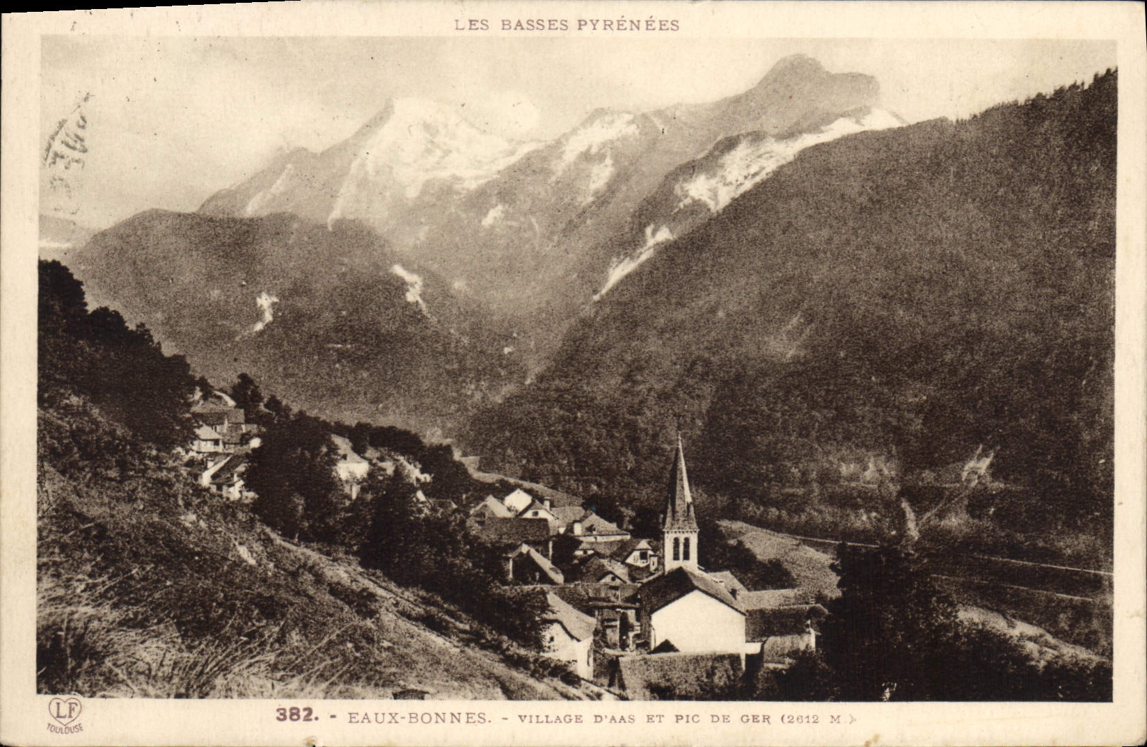 CPA Eaux Bonnes Village d'Aas et pic de Ger