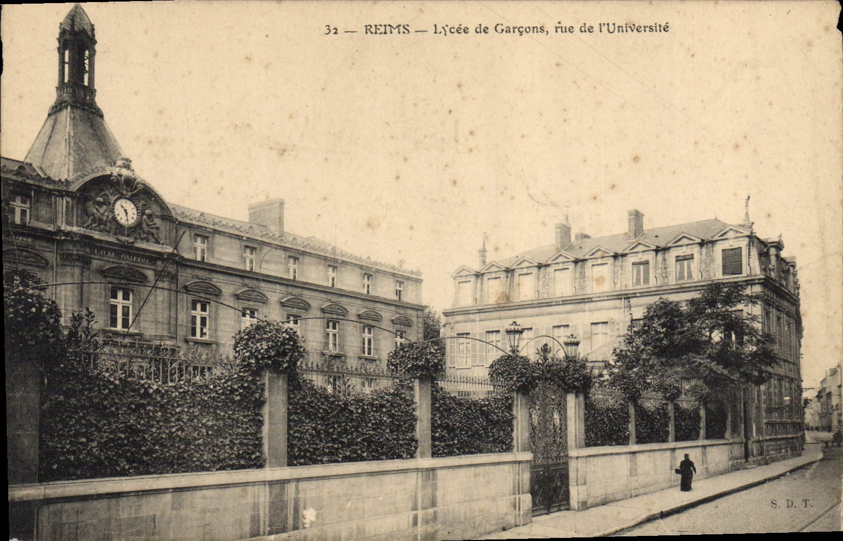 CPA Reims Lycee De Garcons Rue De l'Universite